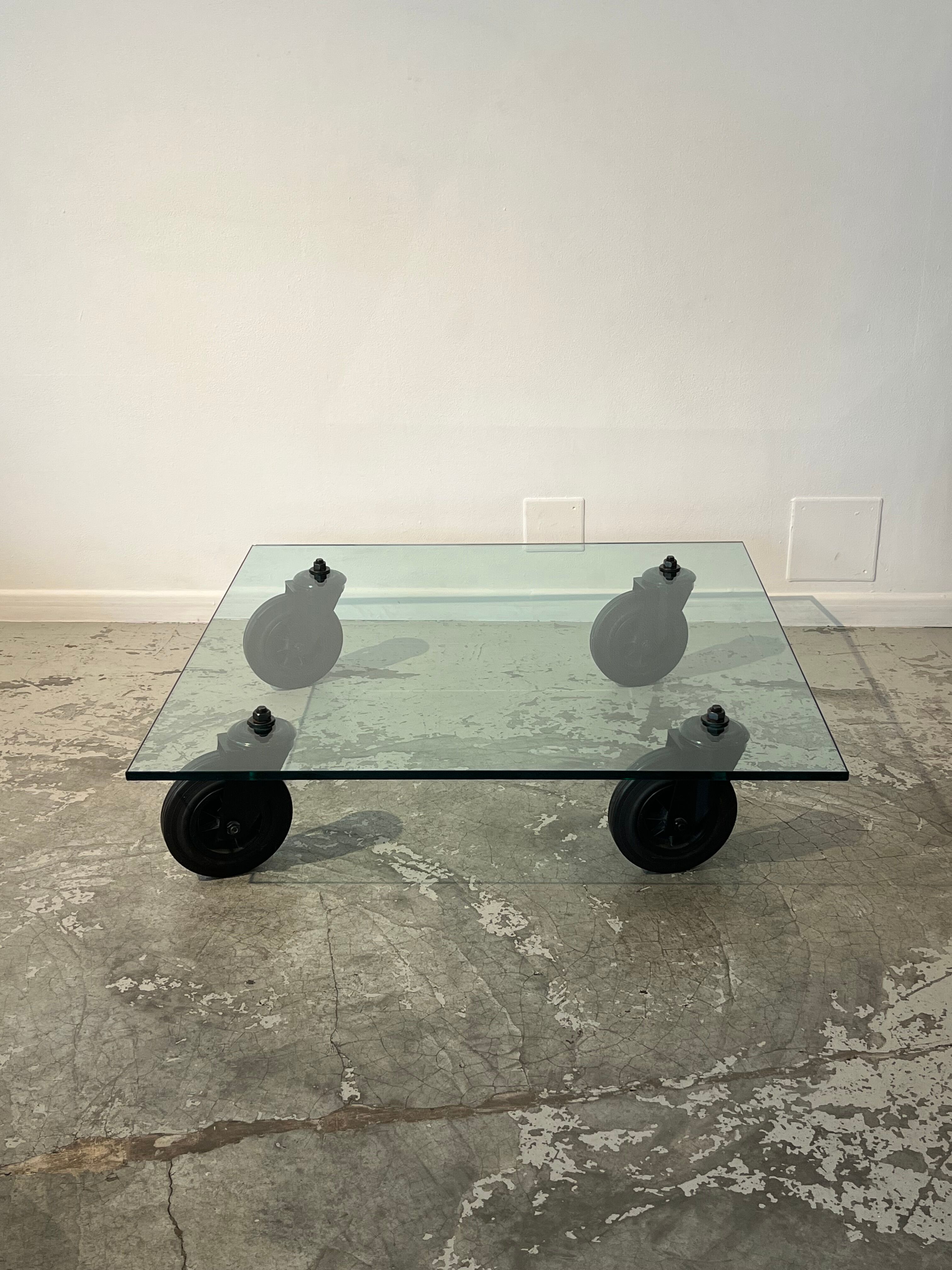 Tavolo coffee table con ruote by Gae Aulenti for Fontana Arte 1980