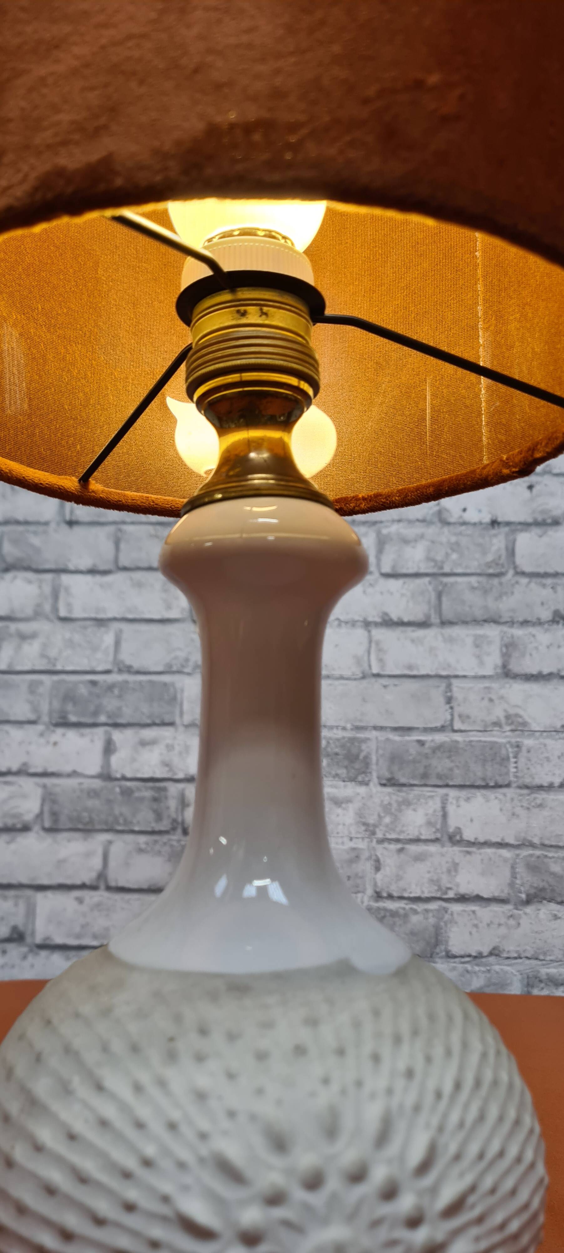 Ceramic lamp 1960 to 70 with velvet lampshade