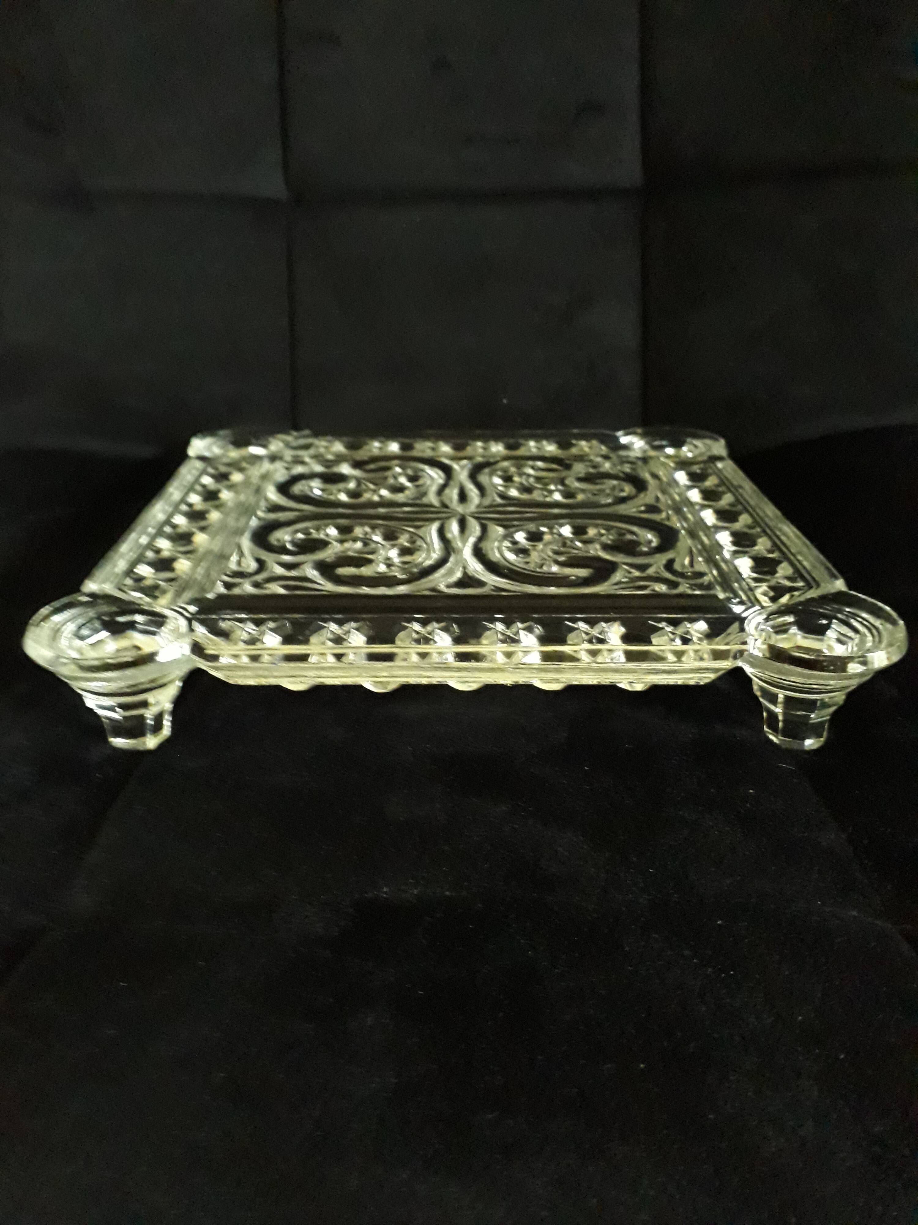 Baccarat trivet