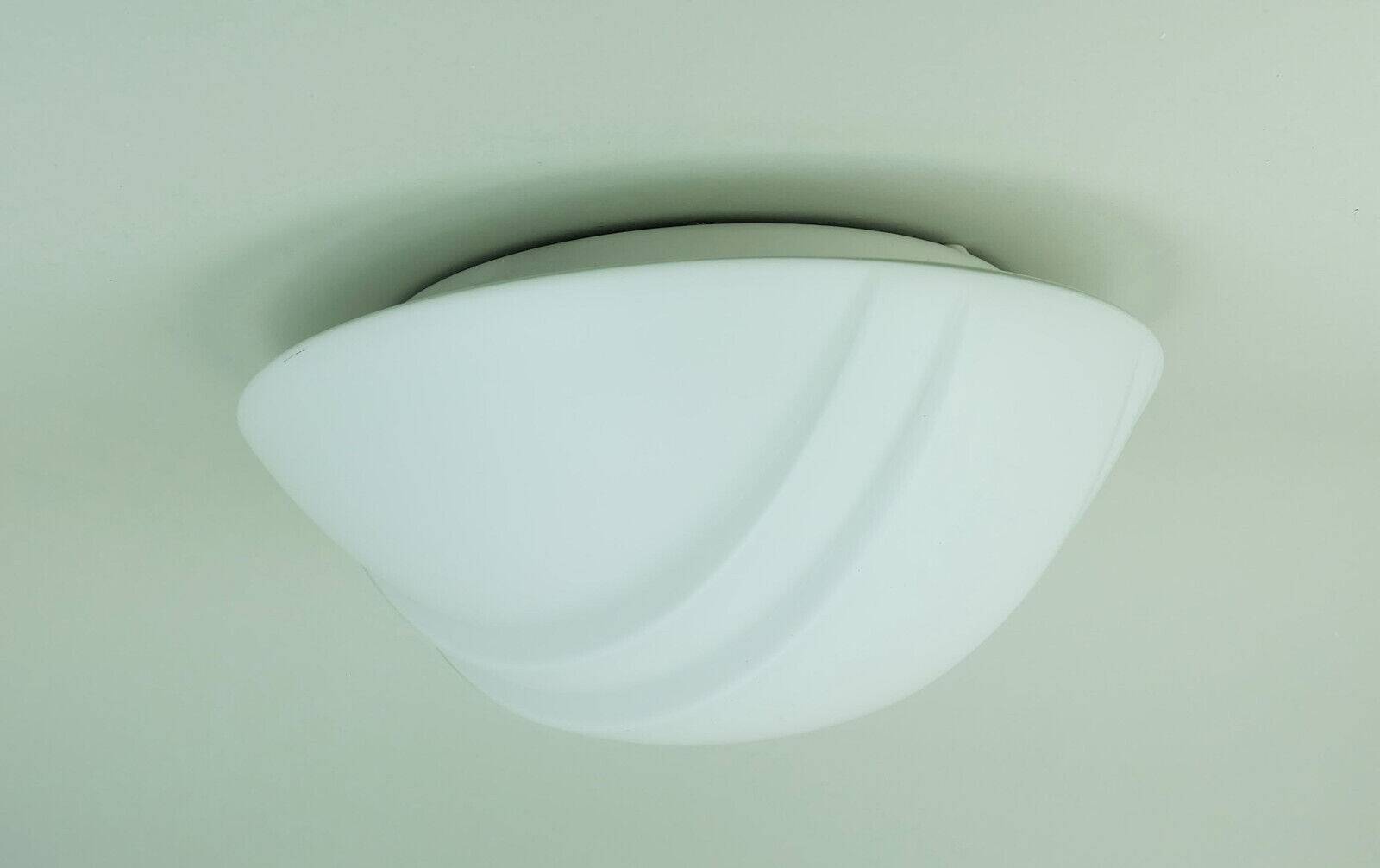 Putzler flush mount plafonnier verre blanc verre satiné années 1970 1980