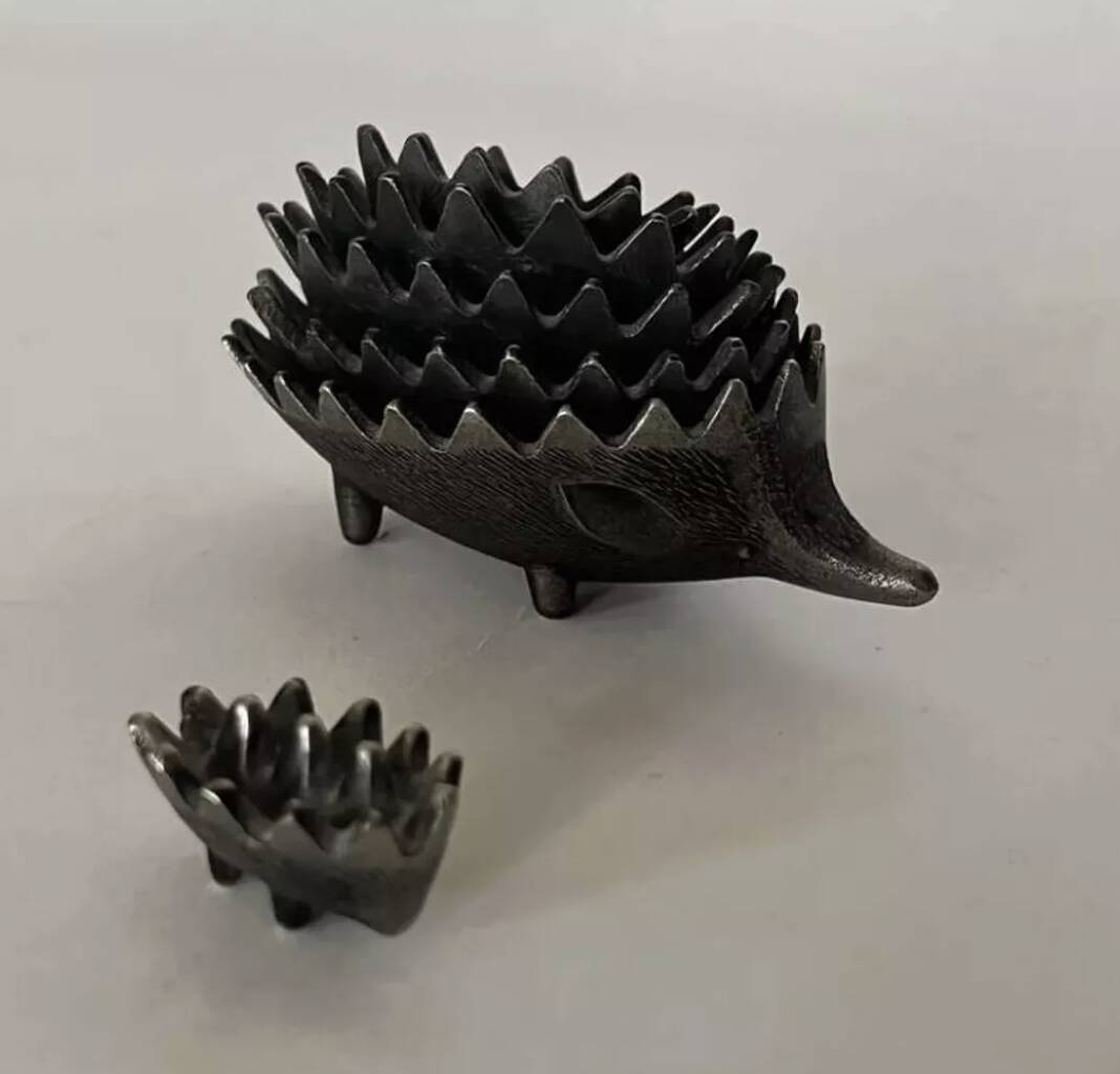 Famille de 6 Hérissons en métal par Walter Bosse, design 1950