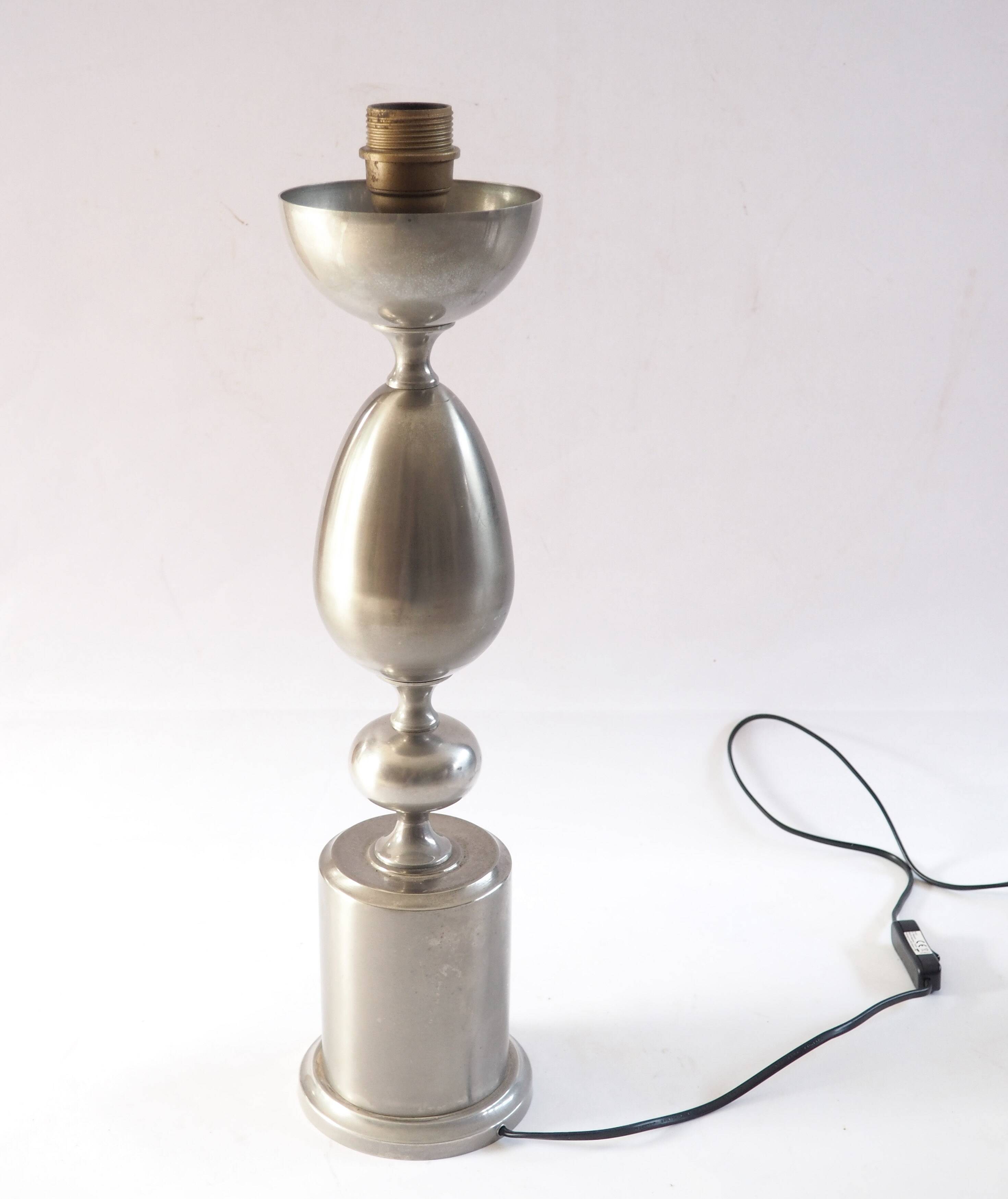 Maison Barbier egg lamp base