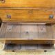 Chiffonier en chêne néerlandais antique Empire vers 1820