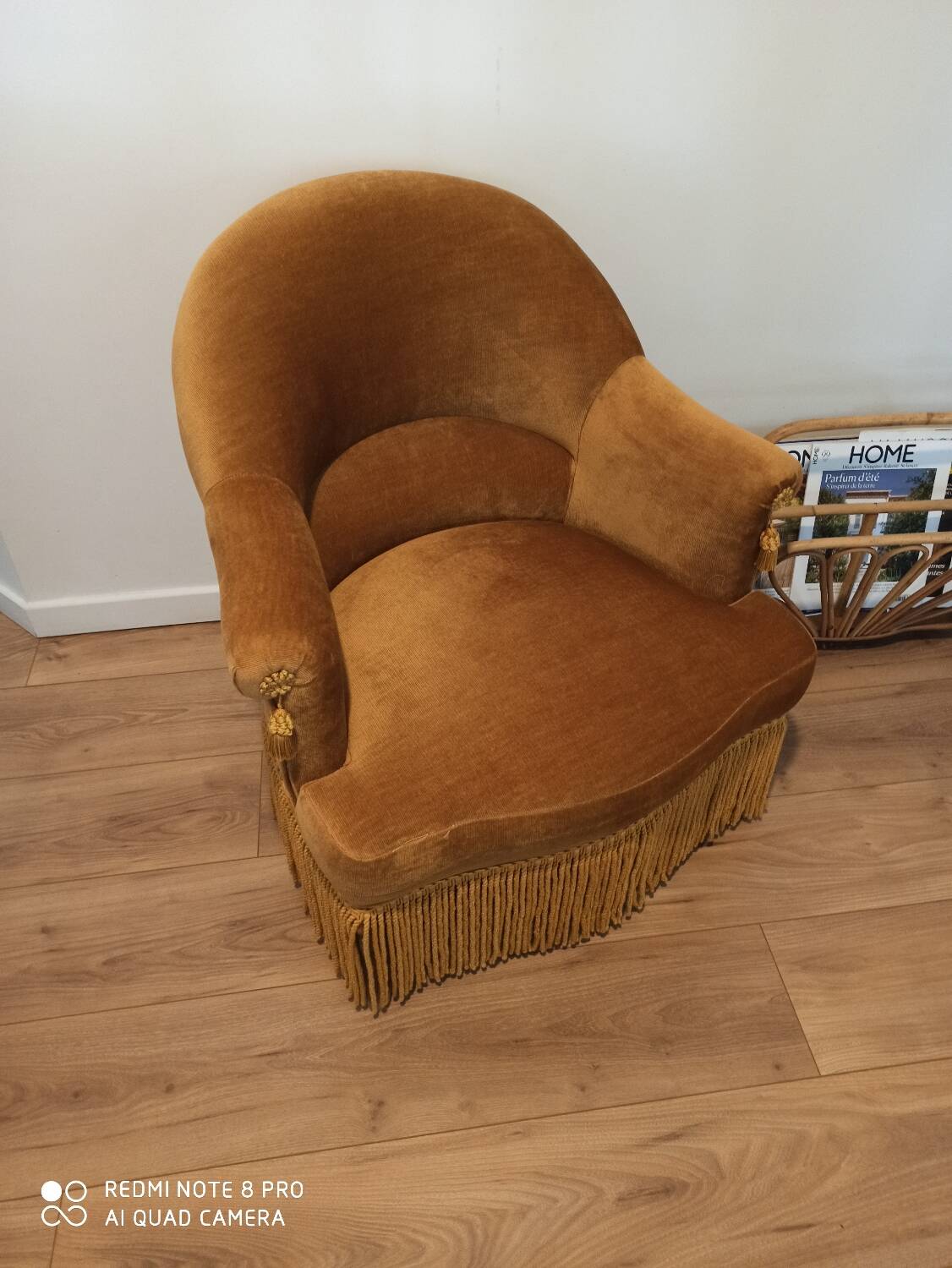 Toad armchair