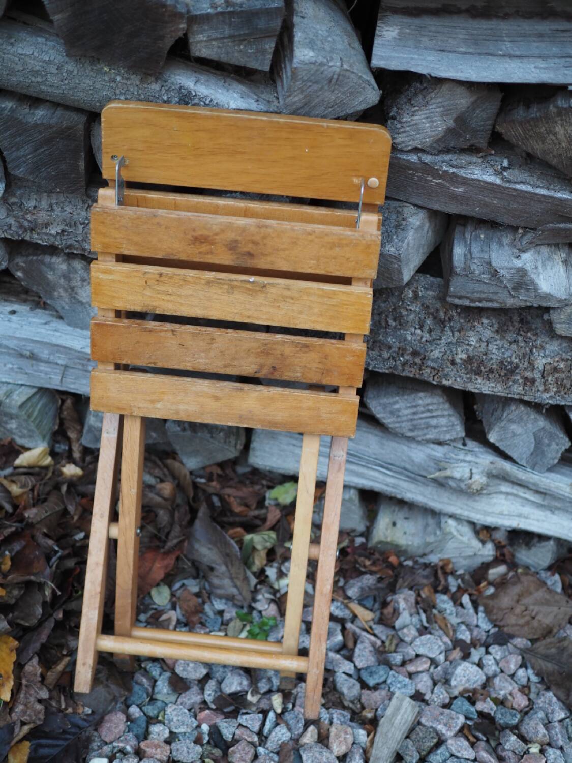 Chaise rustique pour enfant pliante en bois