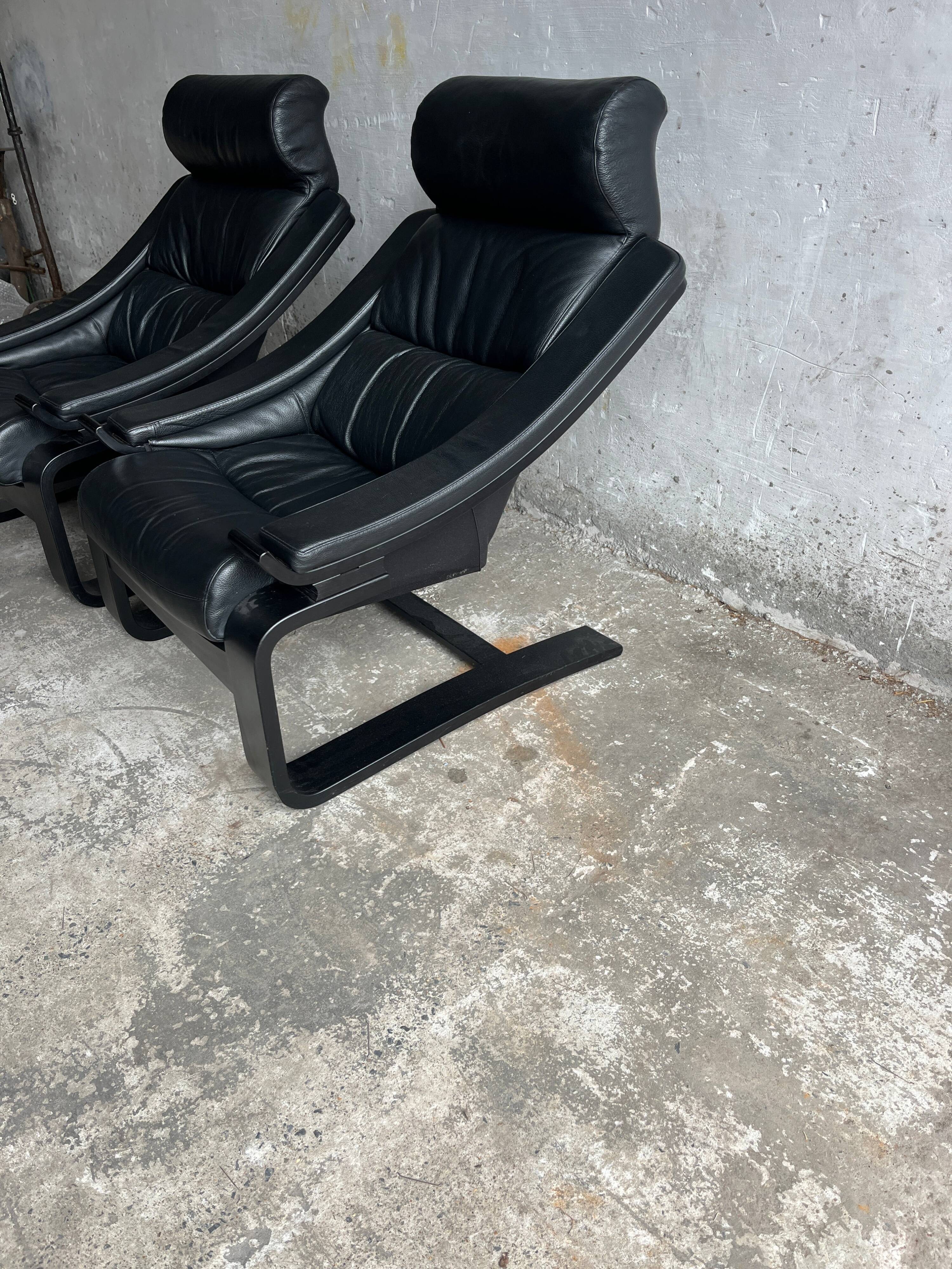 Set of 3 Nelo Kroken lounge chairs in black leather, 1970s.