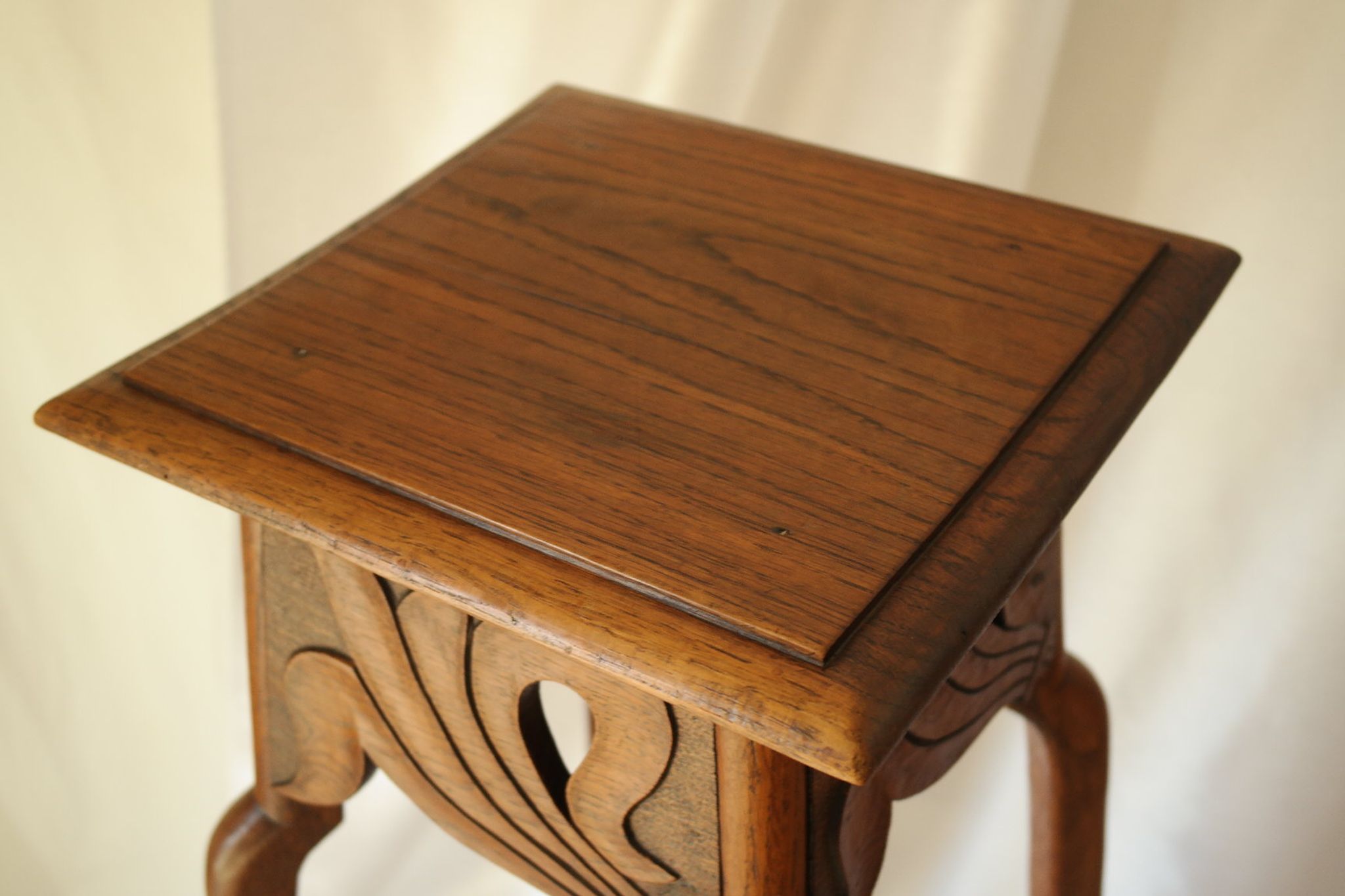 Oak stool from the early 20th century 110 x 46