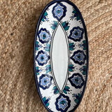 Plat ovale en porcelaine à motifs