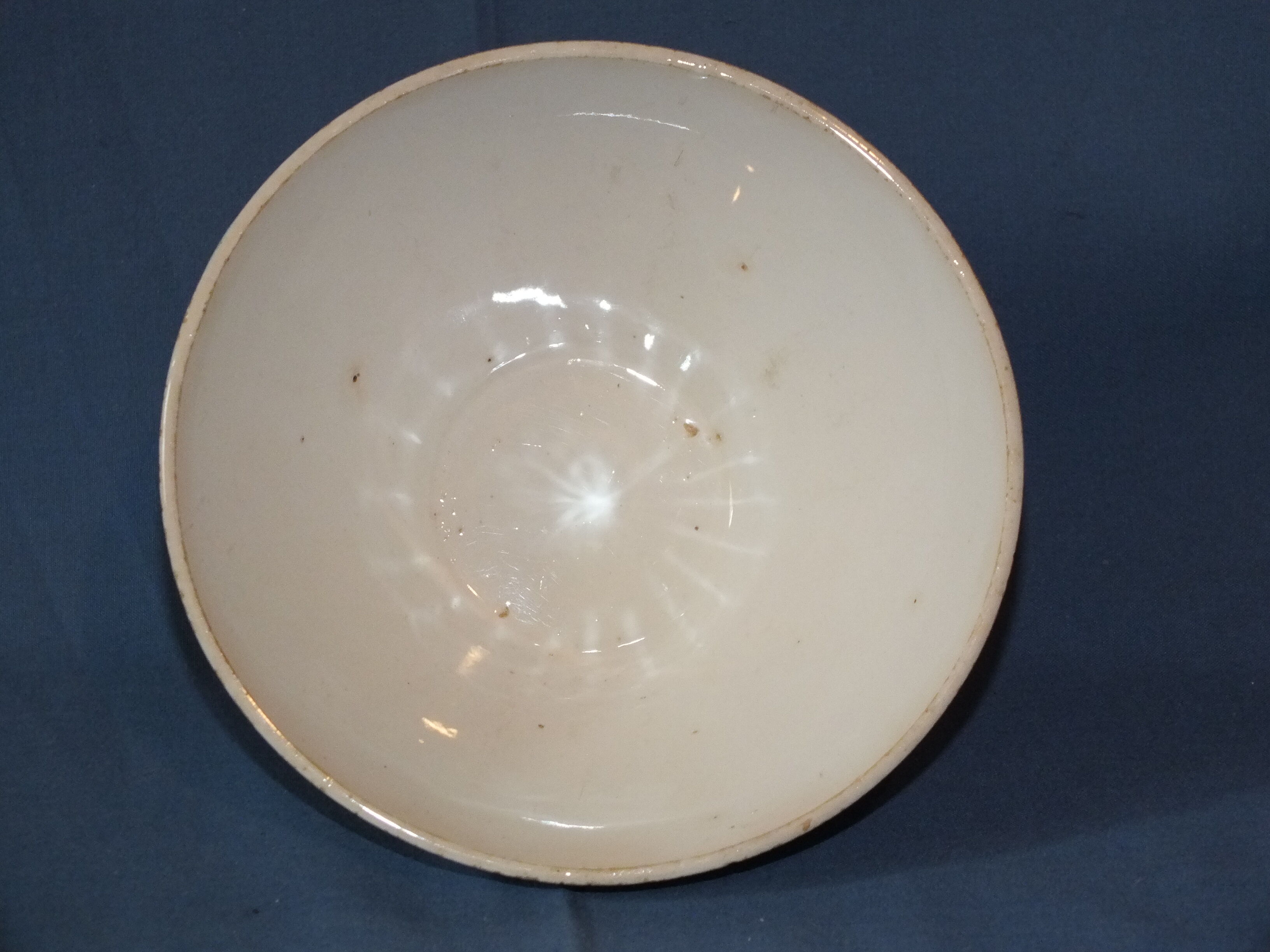 Digoin 9611 vintage pastel blue bowl on pedestal