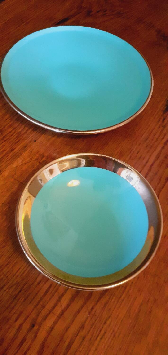 Magdalithe ceramic cup and dish from the 1950s