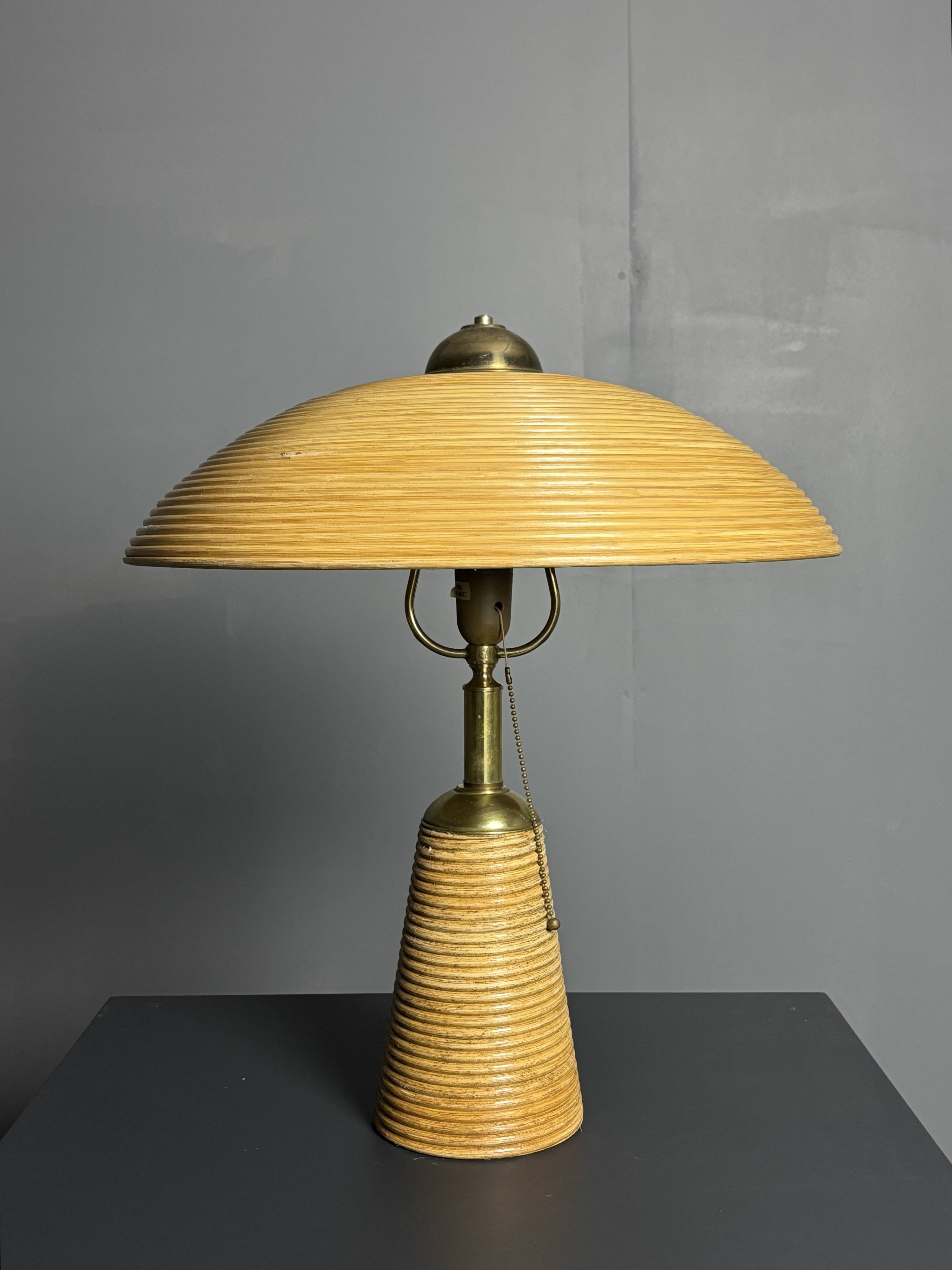 Lampe de table en rotin, bambou et laiton, Italie années 1970