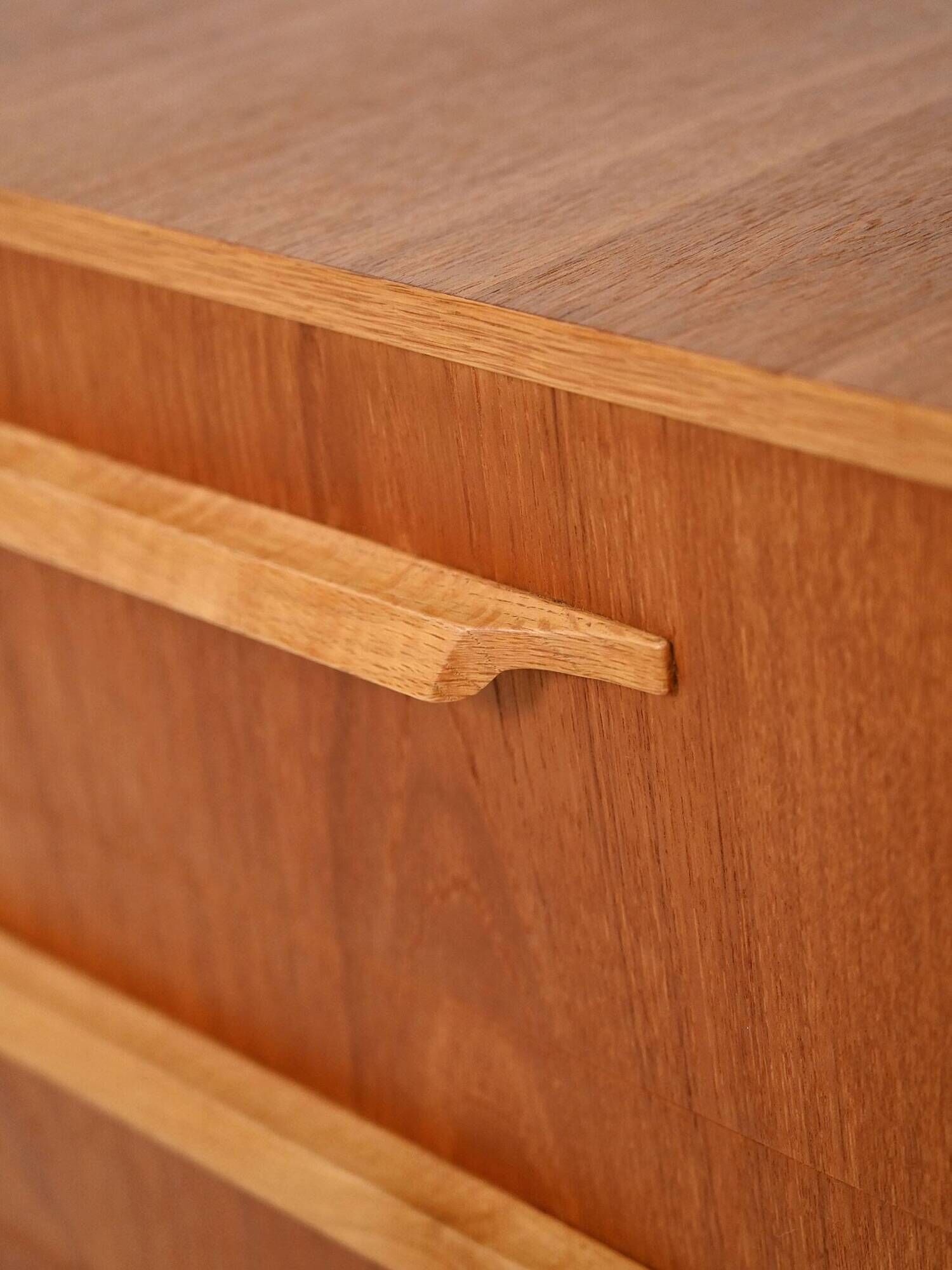 Scandinavian chest of drawers ’50s–’60s in teak and oak