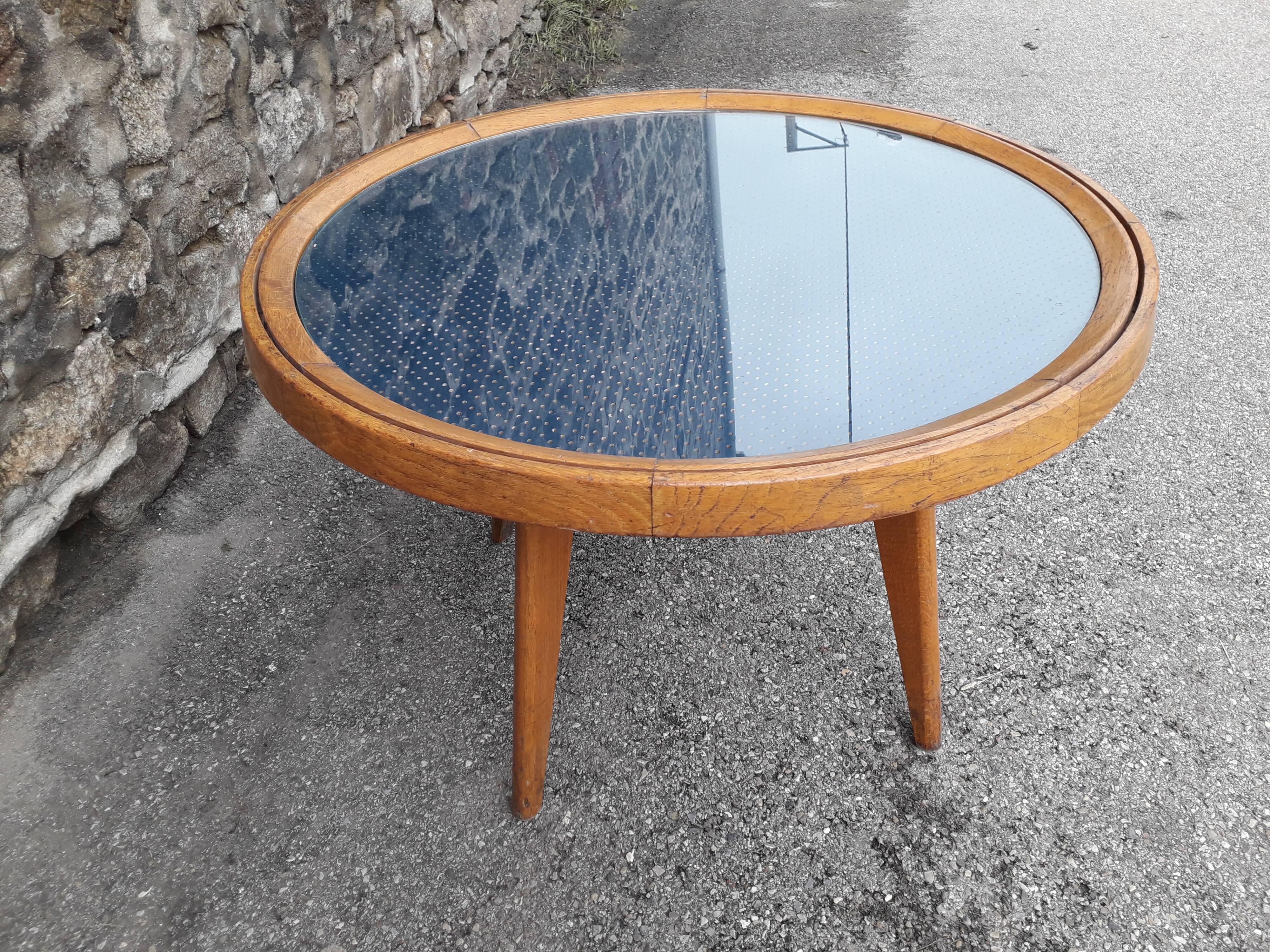 Coffee table vintage compass feet