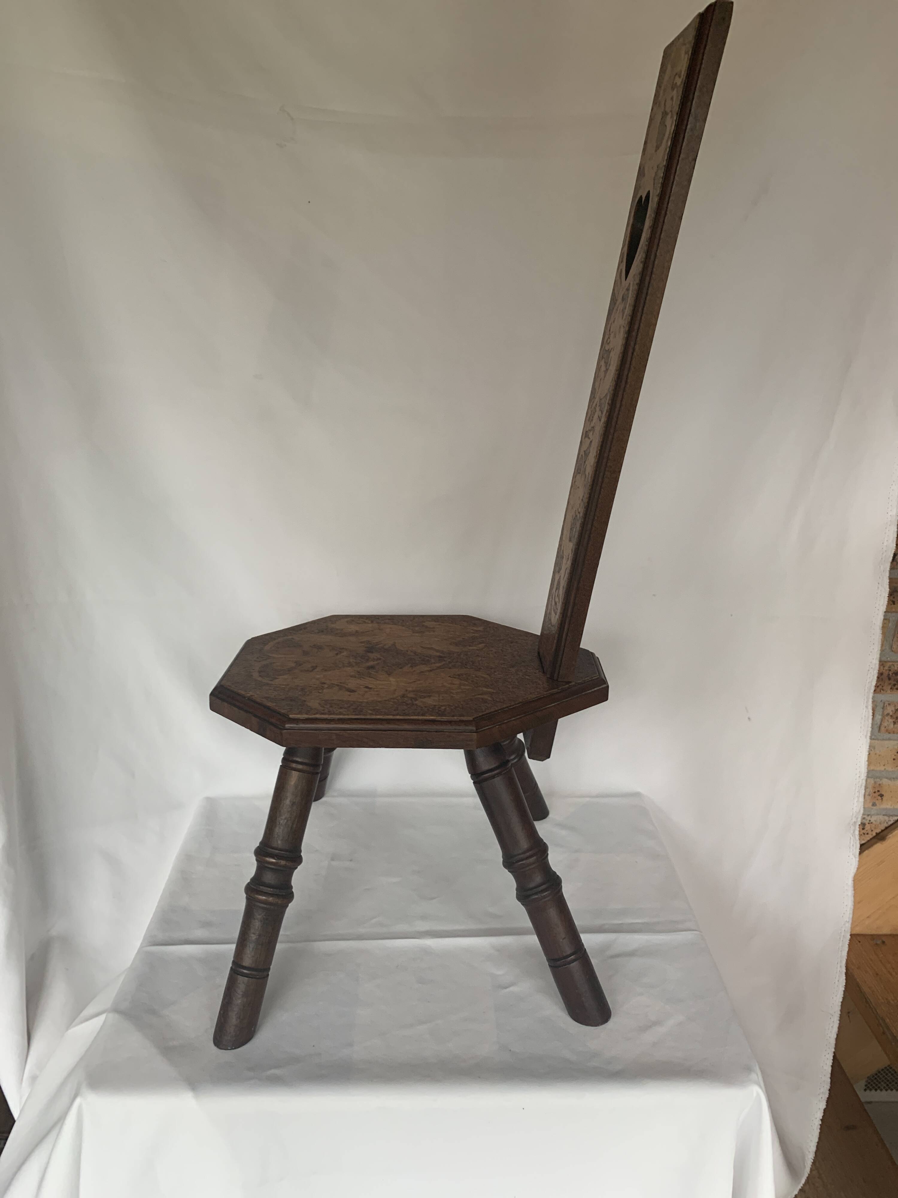 Wooden tripod chair