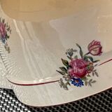 Salins sauce boat with integrated saucer
