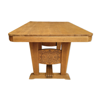 Art deco table