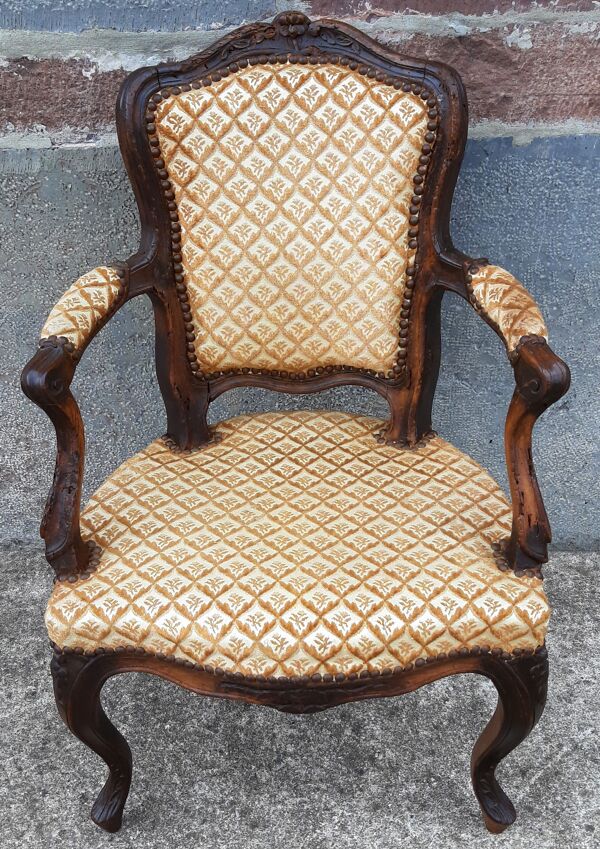 Fauteuil Louis XV cabriolet
