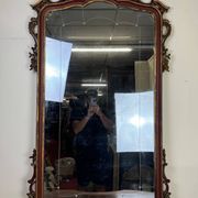 Important Venetian Baroque mirror in Louis XV style in lacquered and gilded wood