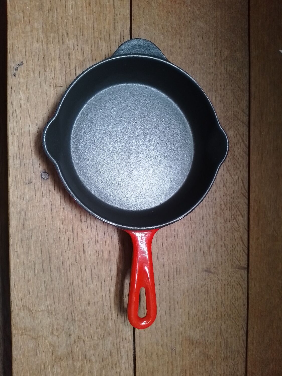 Enamelled cast iron stove Cousances