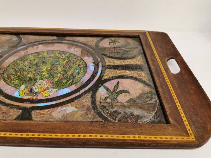 Plateau de service antique en bois d’acajou, verre et nacre