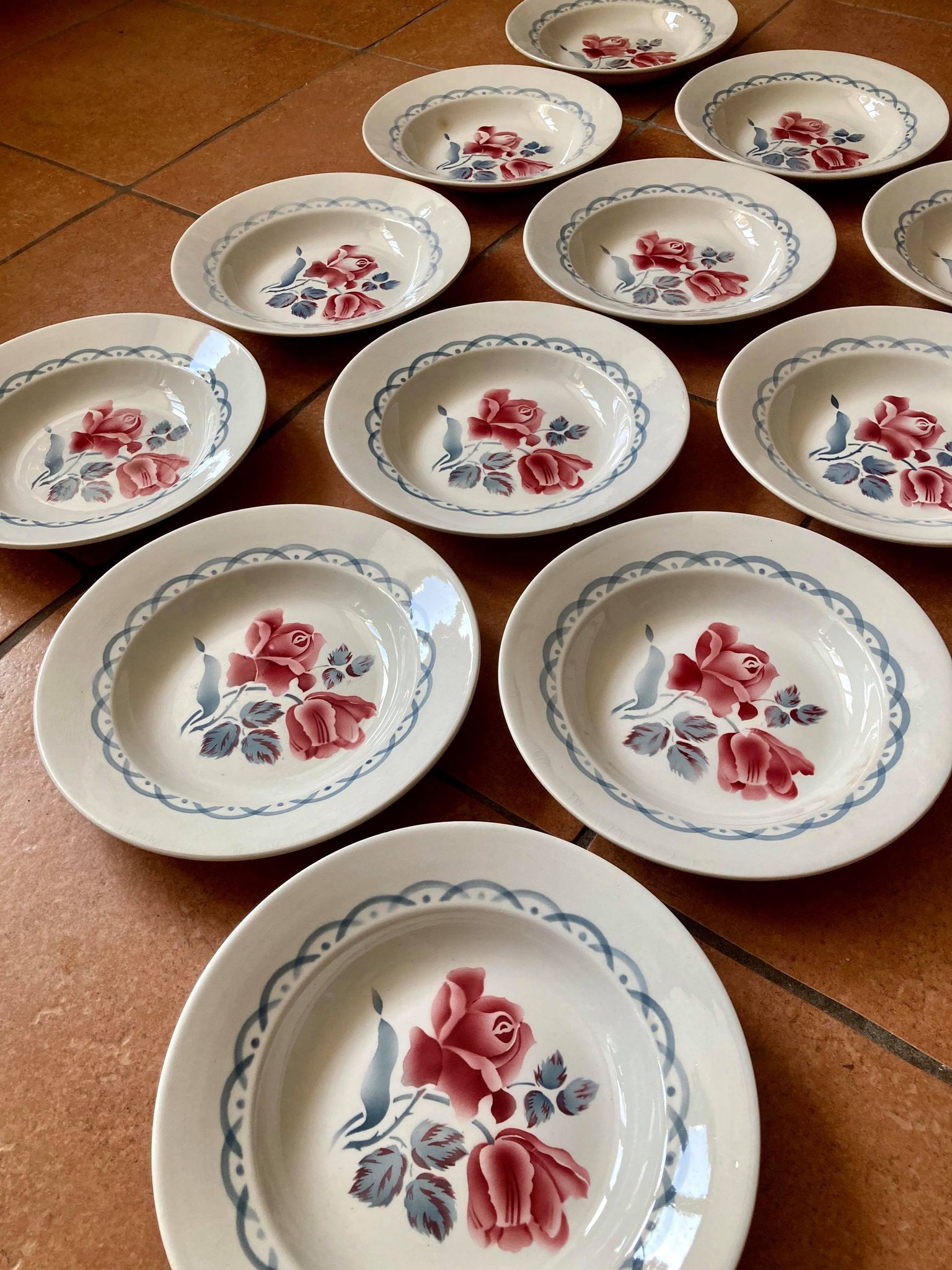 Lot plates Digoin Sarreguemines model Cannes