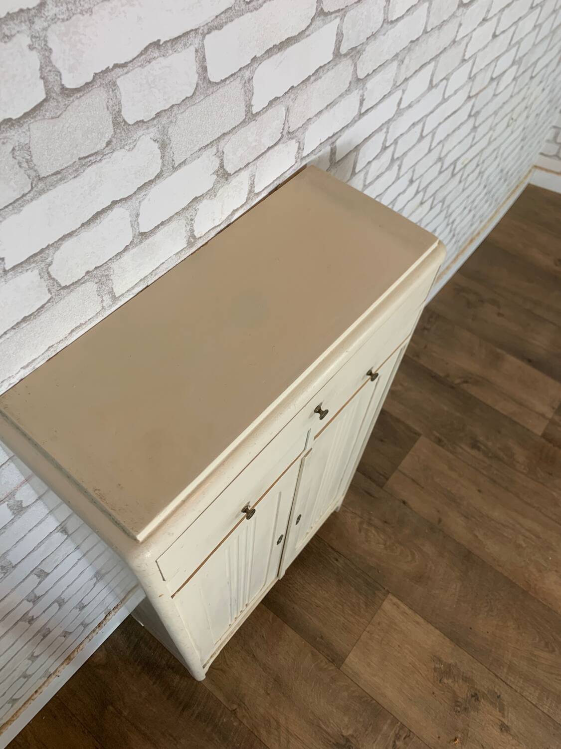 Small vintage cupboard 1960