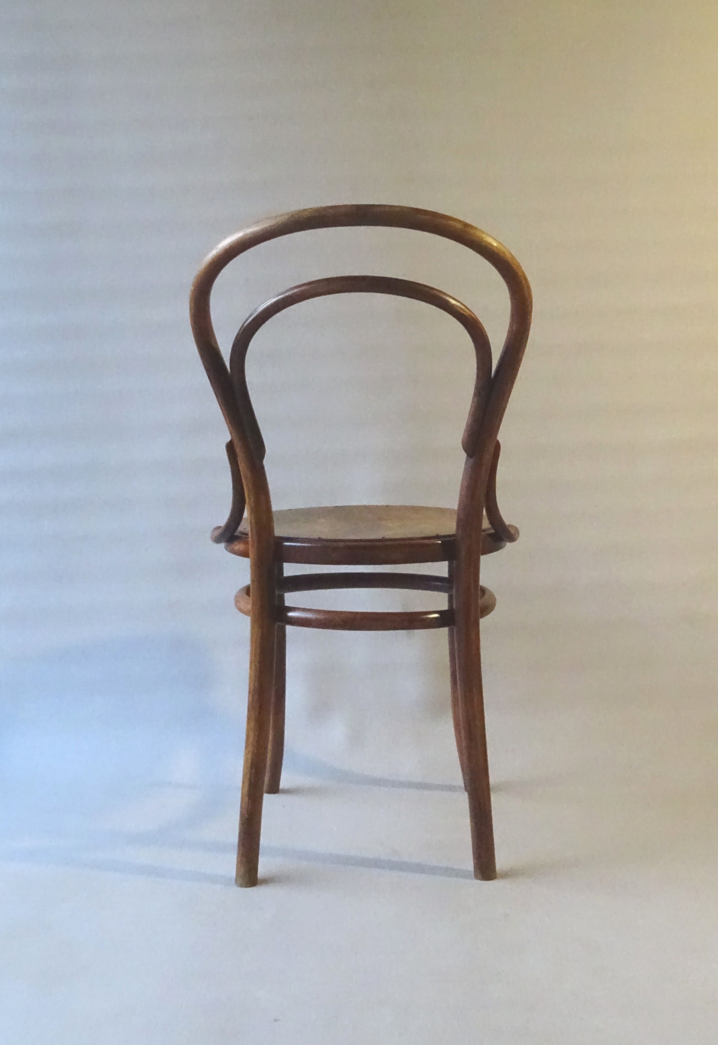 Bistro chair N°14 wooden seat, circa 1890