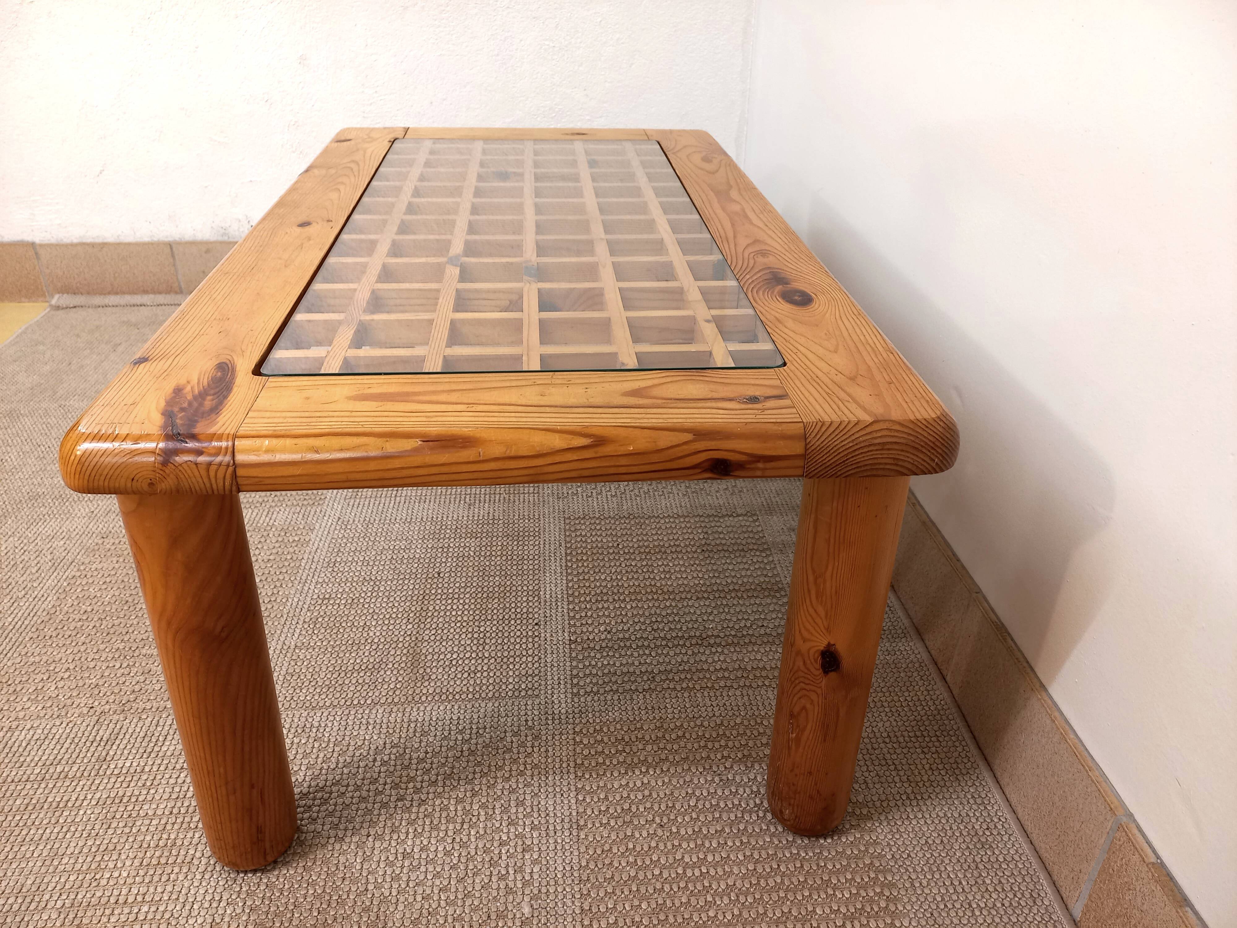 Vintage modernist coffee table in pine and glass 70s 80s