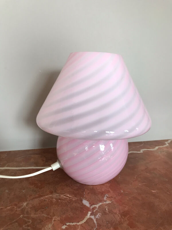 Lampe de chevet rose année 50 en verre de murano