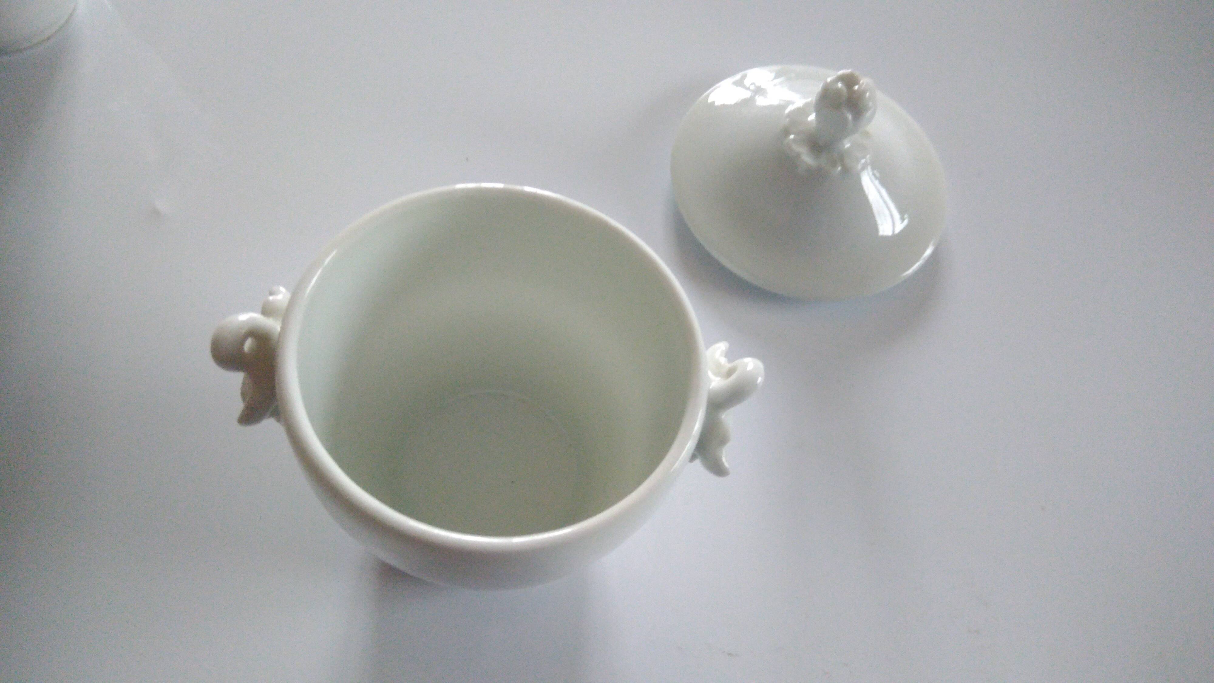 6 glassed antique porcelain covered jars for foie gras or entremets