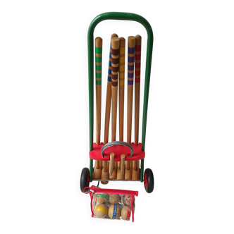 Complete croquet set. On wheels. For 6 persons.