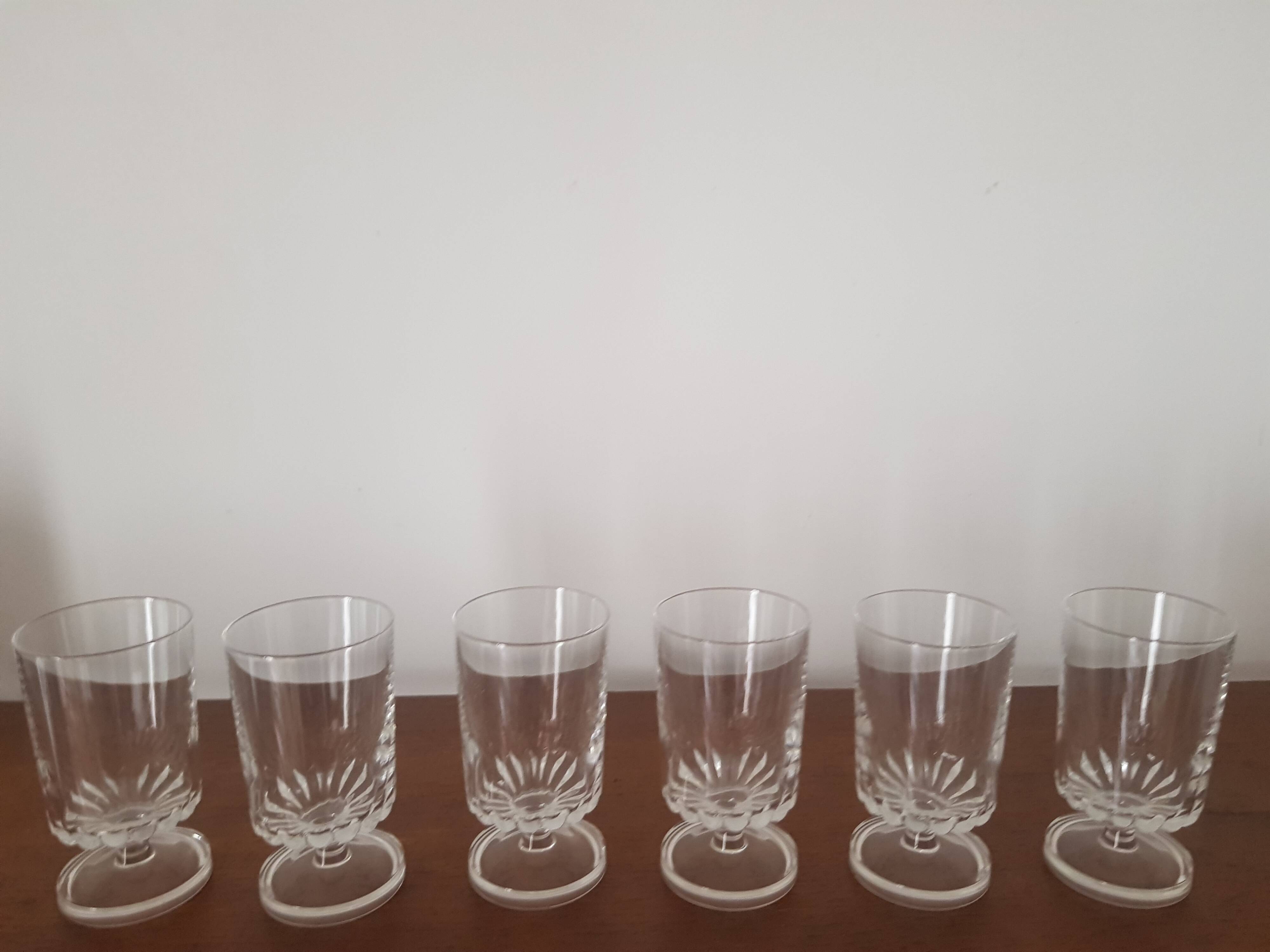Set of 6 cavalier stemmed glasses