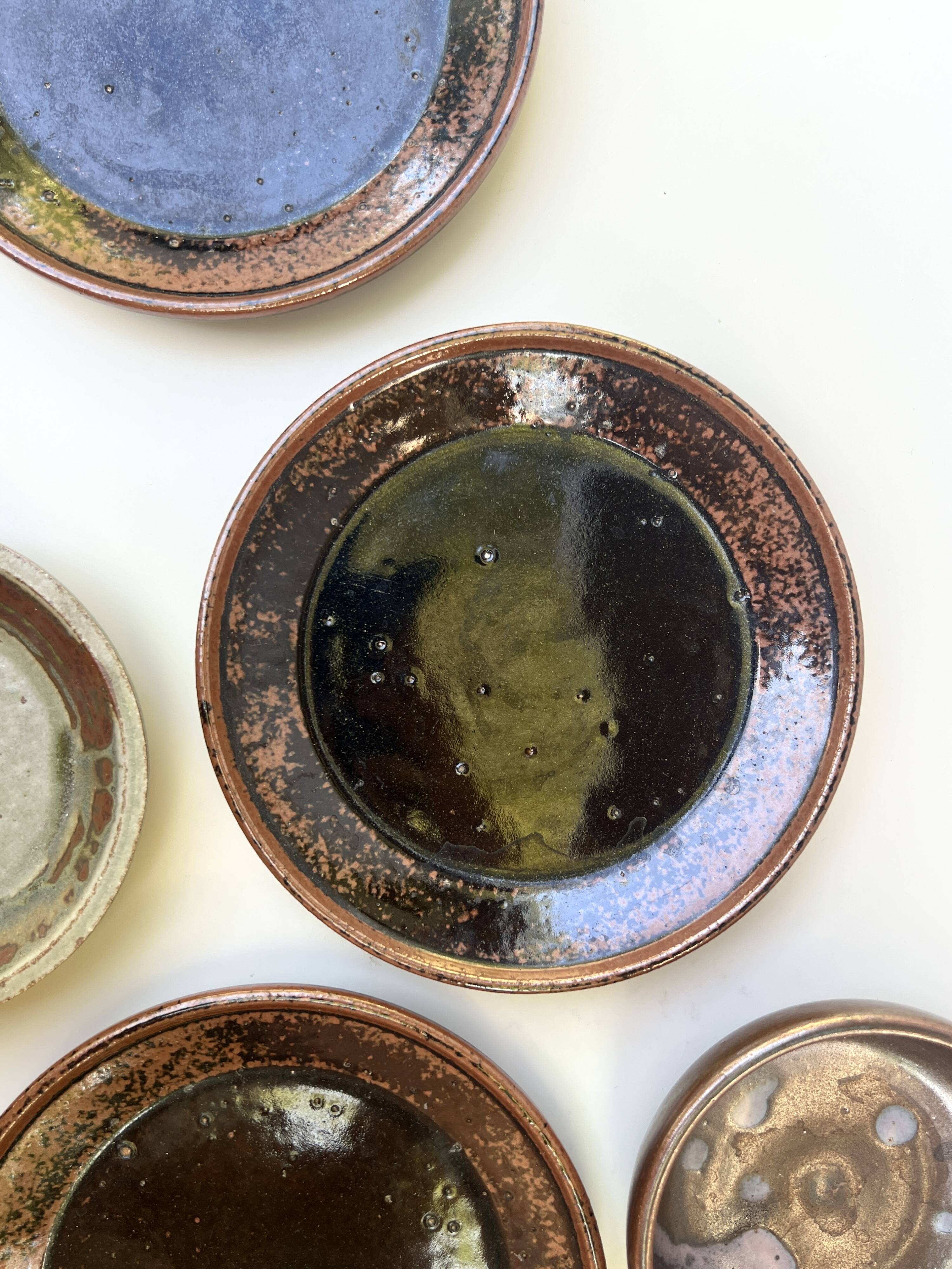 Set of 3 Keraluc dessert/brunch plates in turned stoneware, France 1970.