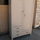 Armoire parisienne