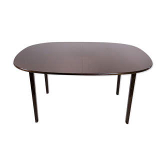 Table à manger en acajou foncé conçue par Ole Wancher fabriquée par P. Jeppesen