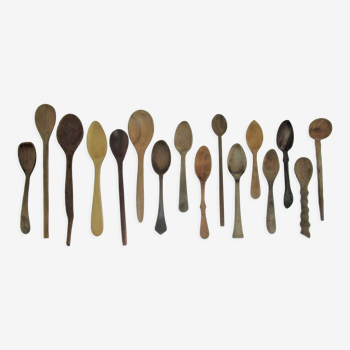 Collection of 16 spoons solid wood vintage patinated