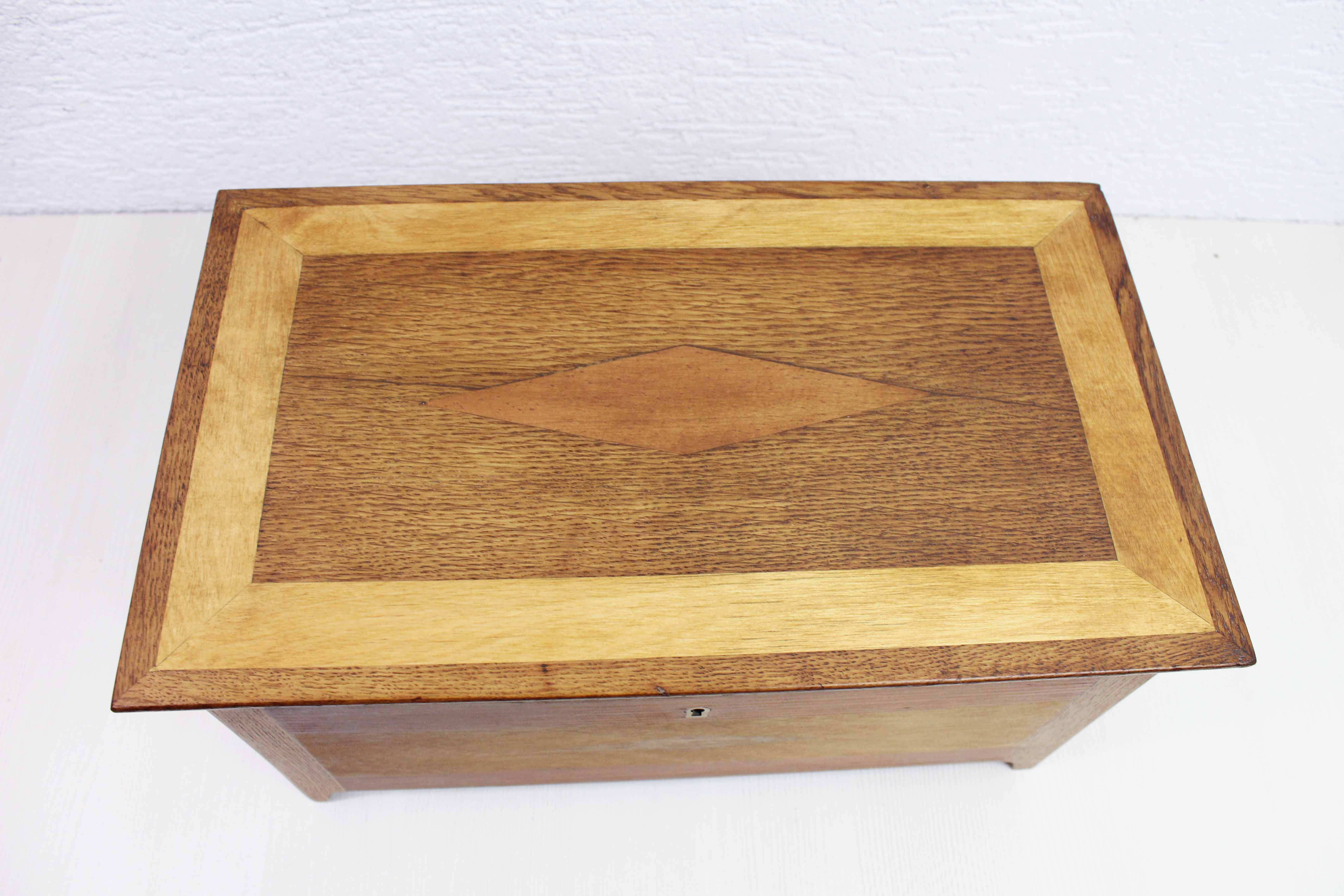Solid wood chest