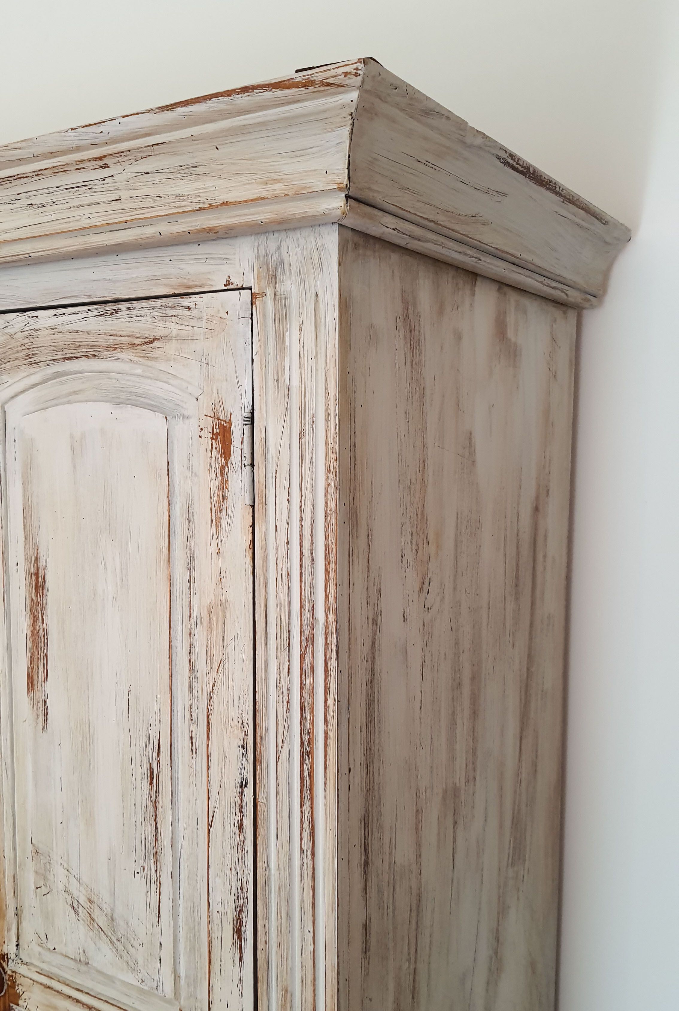 Wardrobe wardrobe 3 doors cerused gray pastel green