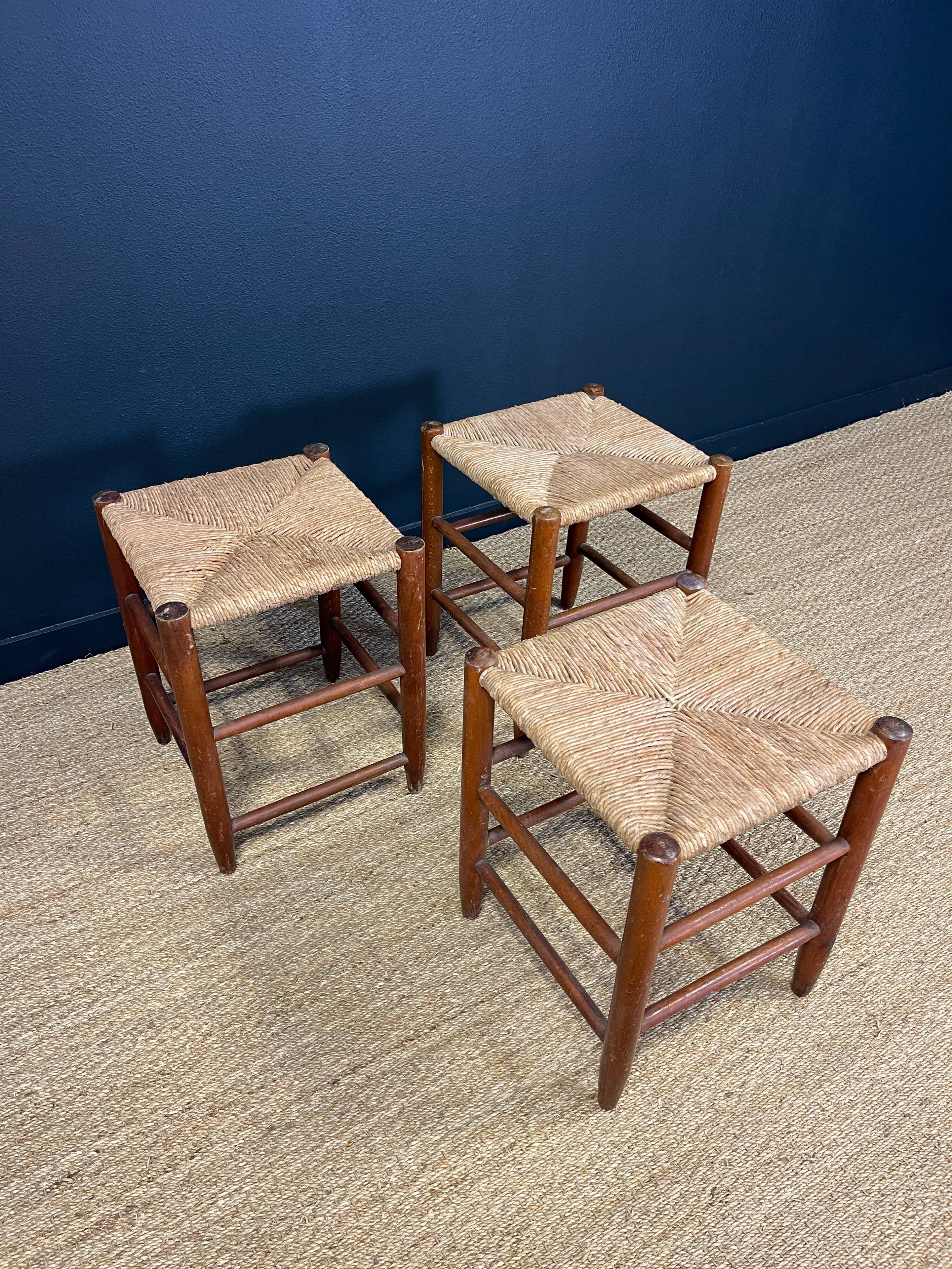 Set of 3 stools wood and straw