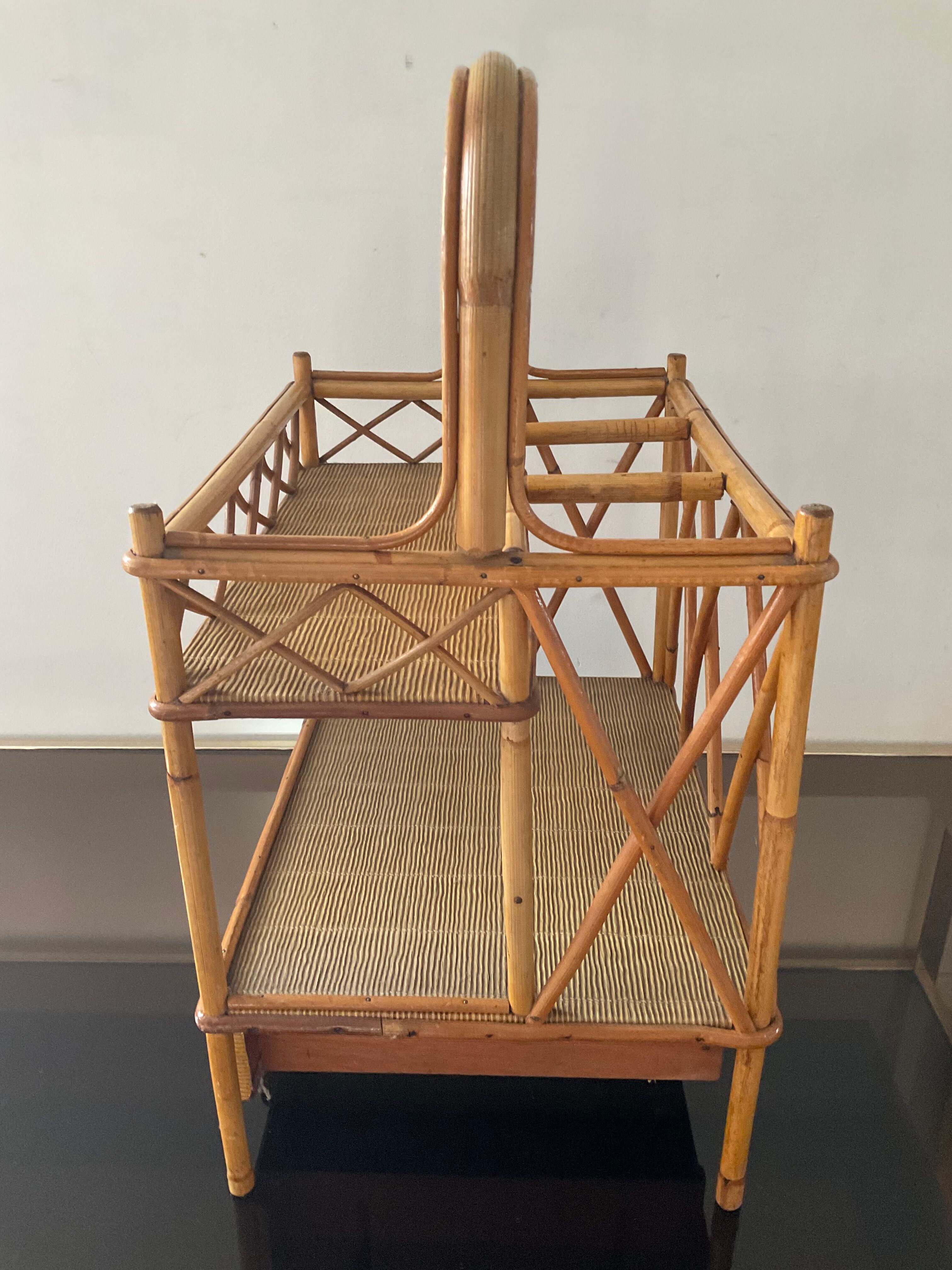 Vintage bar service of the 60s-70s in rattan