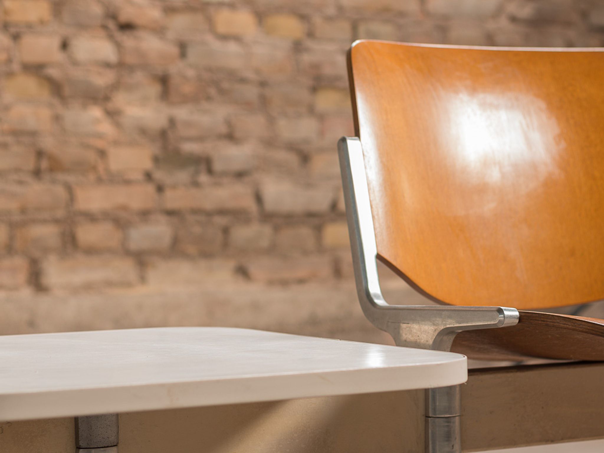 Waiting room bench, with 2 seats and a shelf, signed Castelli