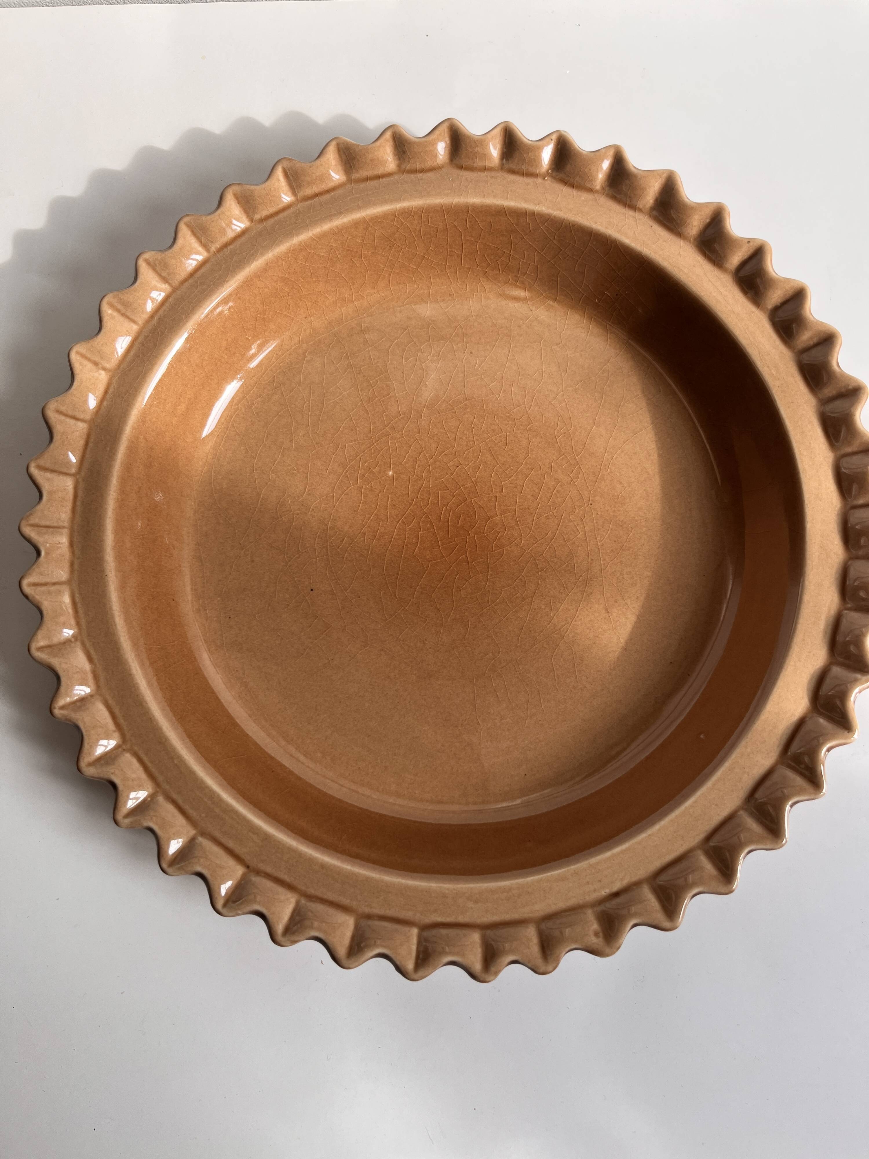 Pie dish barbotine
