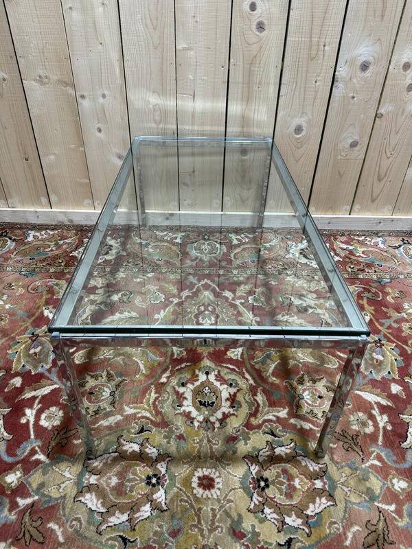 Table basse en métal chromé et verre 1970