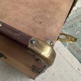 Old travel trunk "Be a Father" Lille