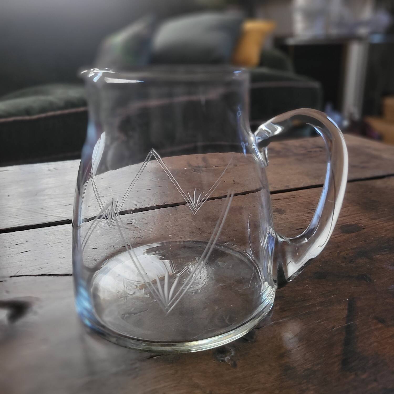 Pichet en verre gravé – Style Art Déco – France, années 30