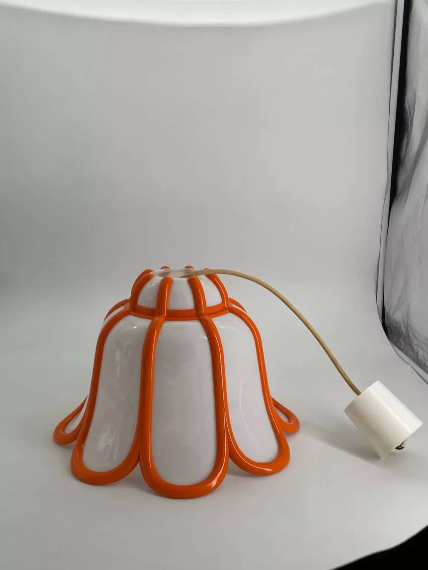 Suspension in the shape of a flower from the 70s