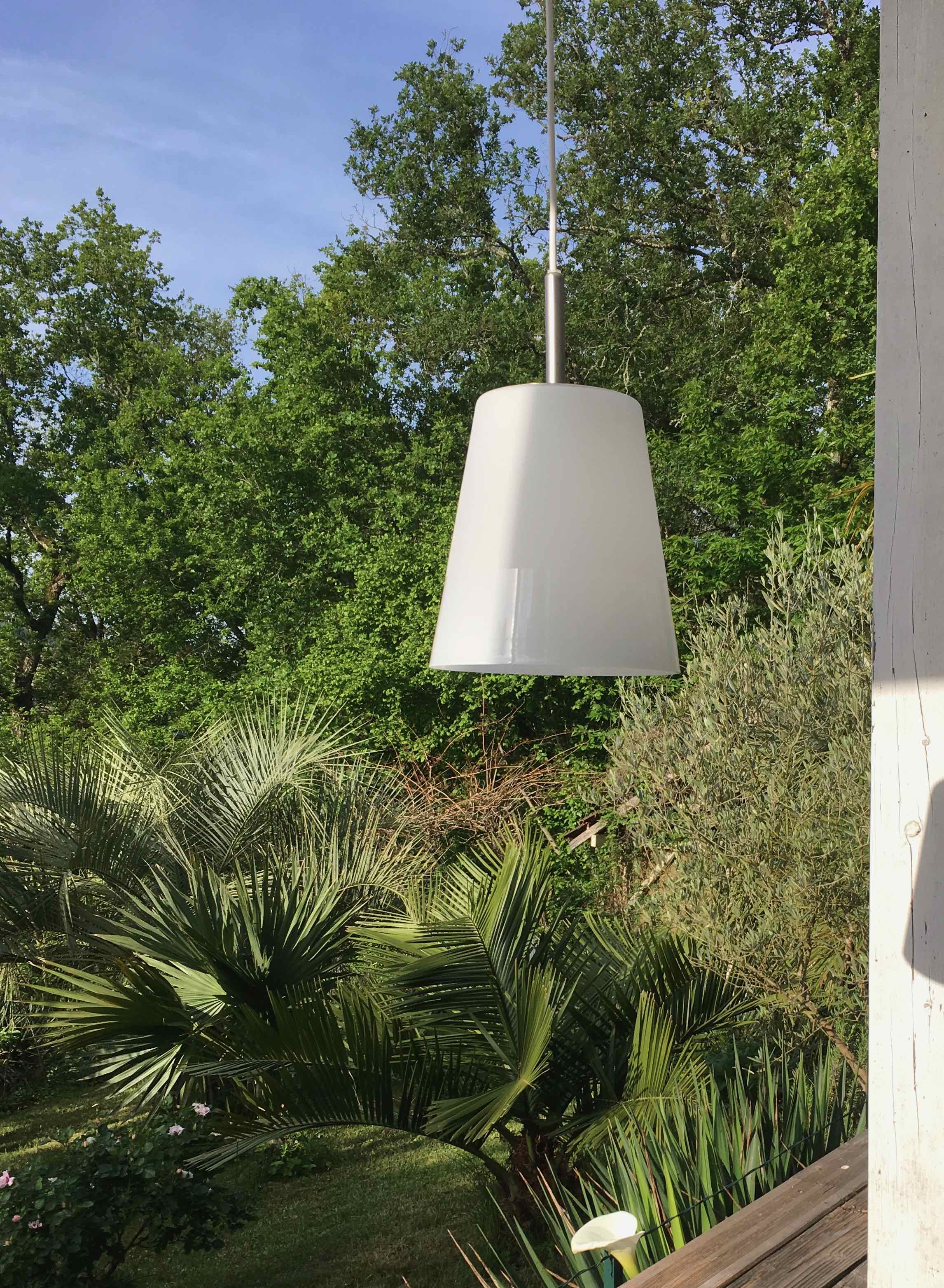 Opaline suspension and brushed steel