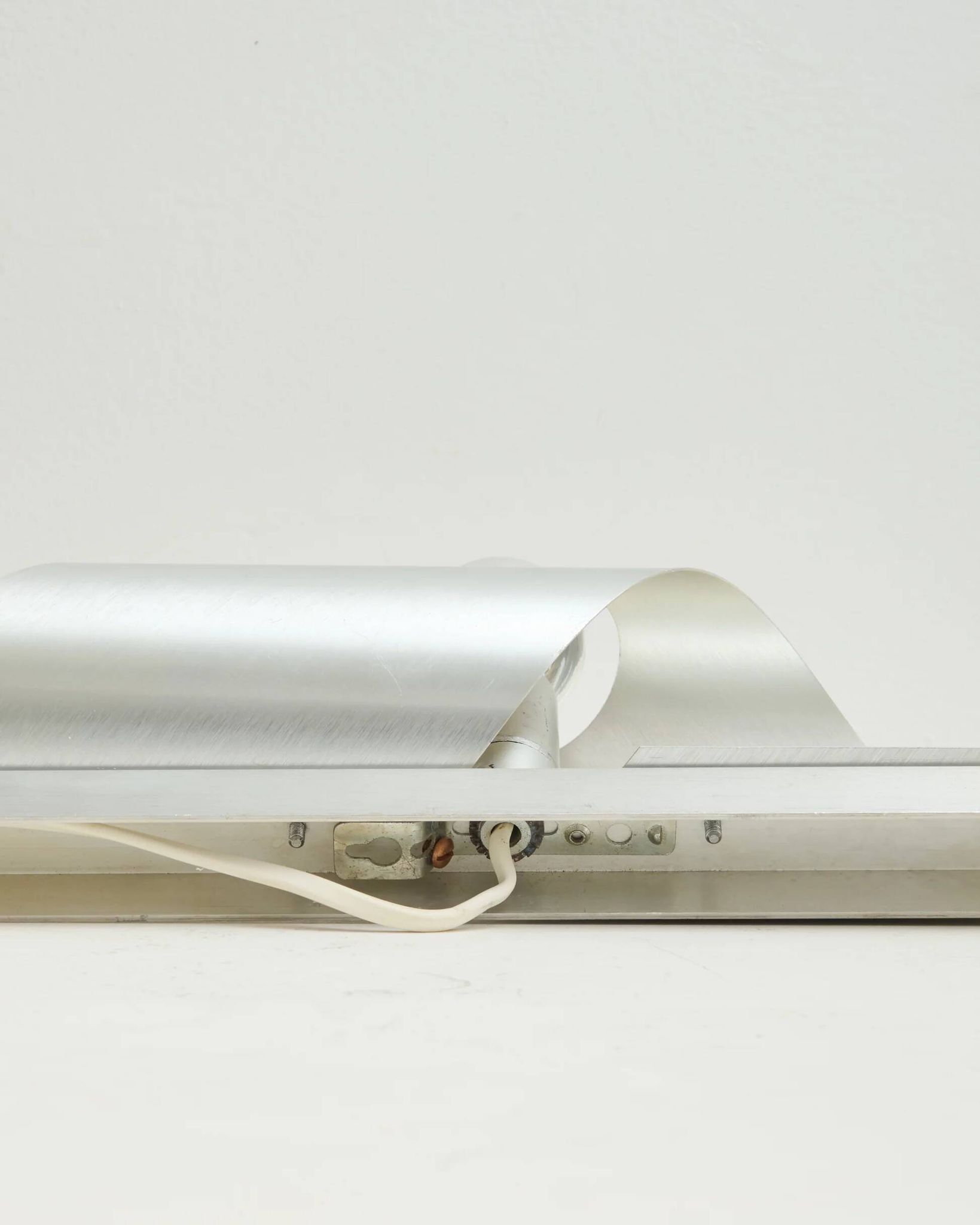 Applique cylindrique Space age, aluminium brossé, 1970-1980