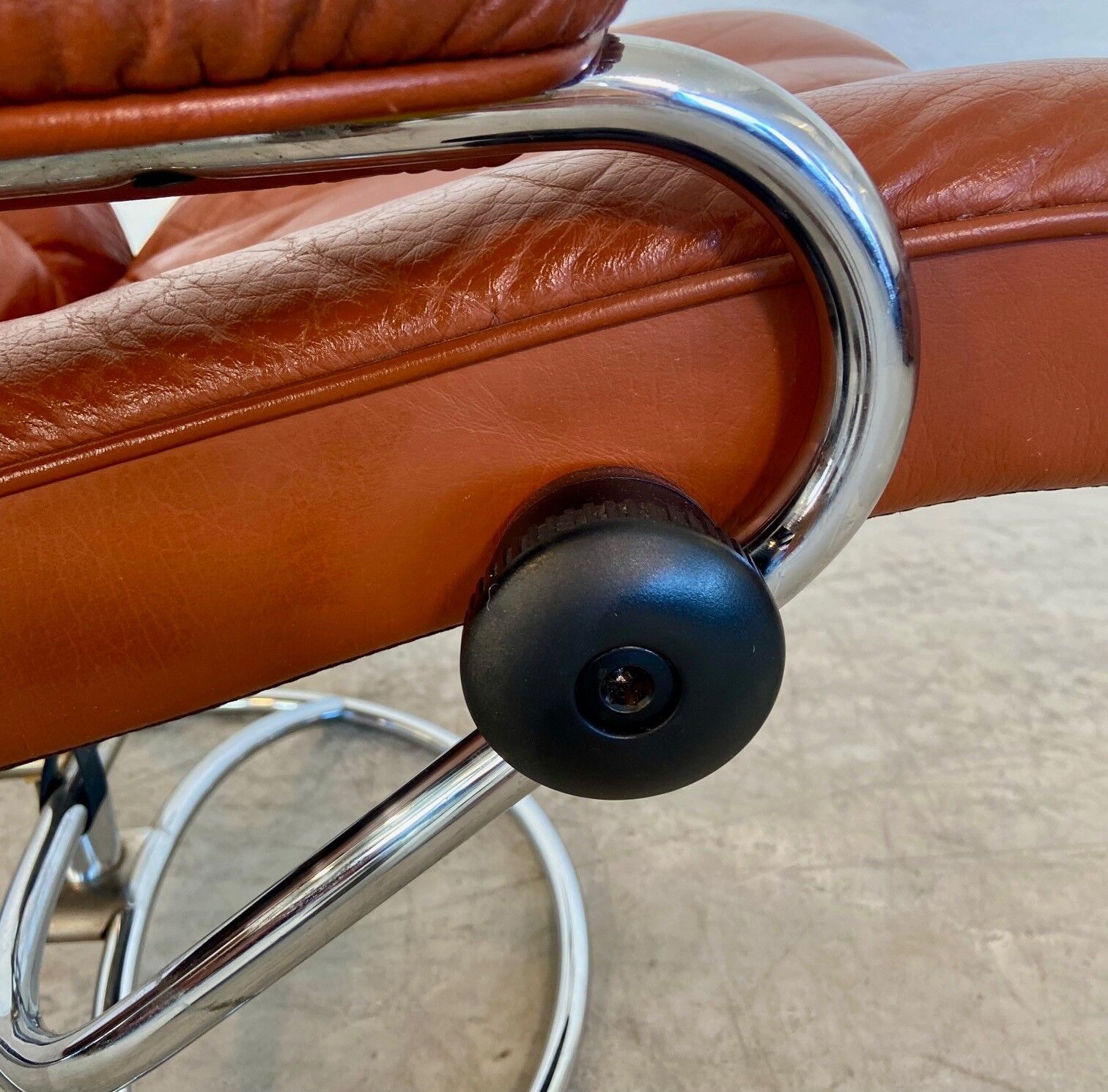 Vintage retro Ekornes Stressless reclining lounge chair & stool 1960s