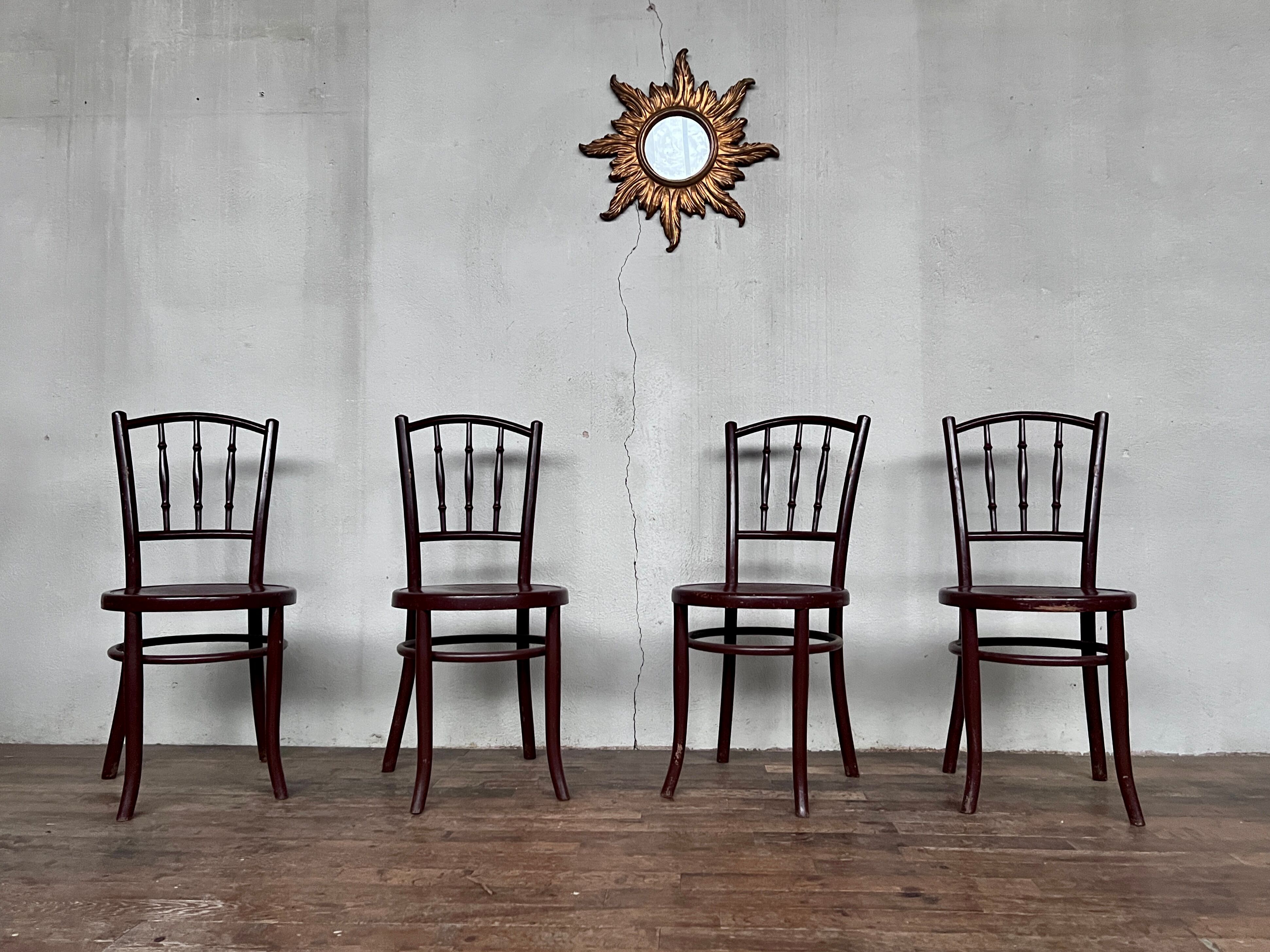 Series 4 wooden chairs 1950 fischel